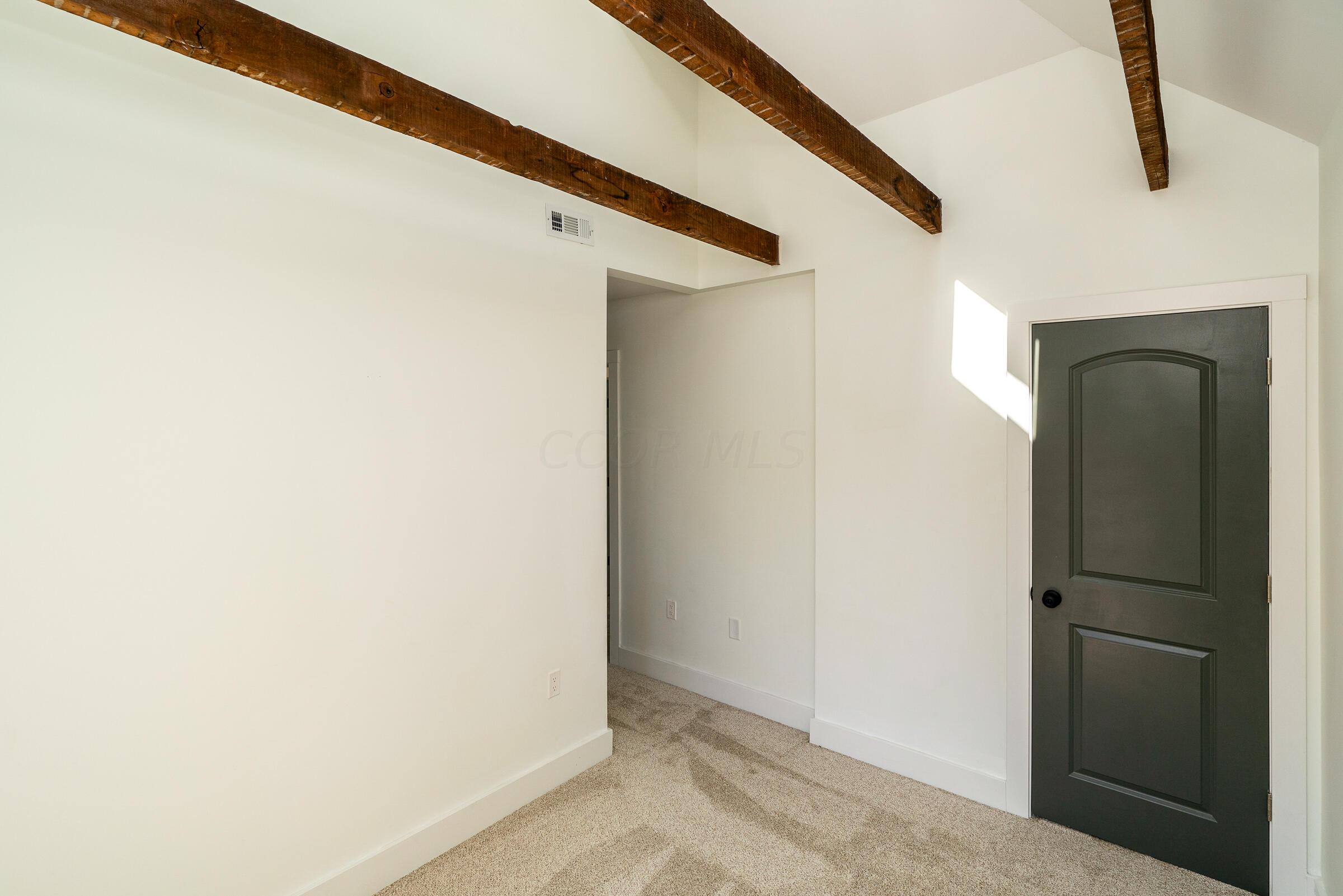 385 E Mithoff Street