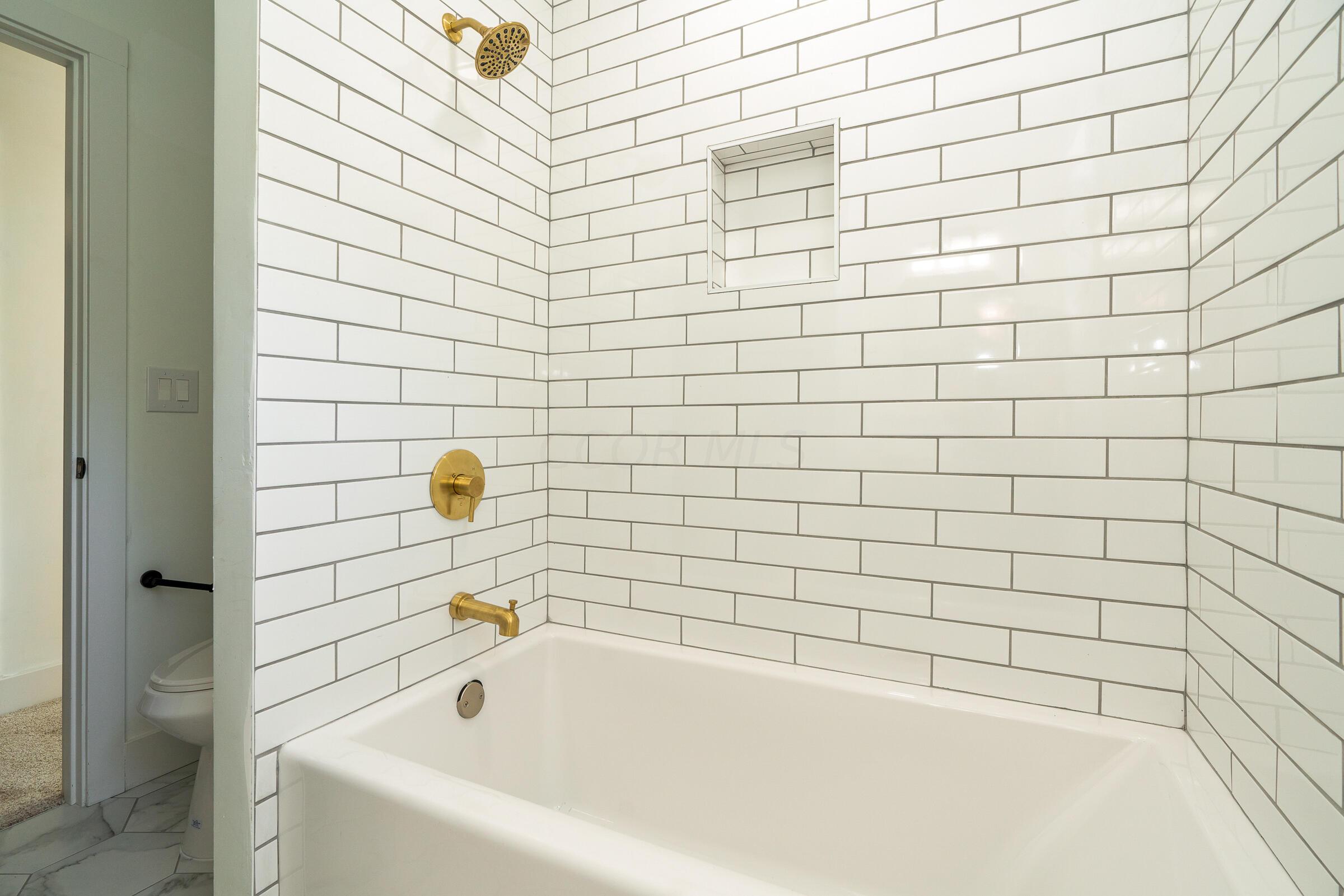 385 E Mithoff Street