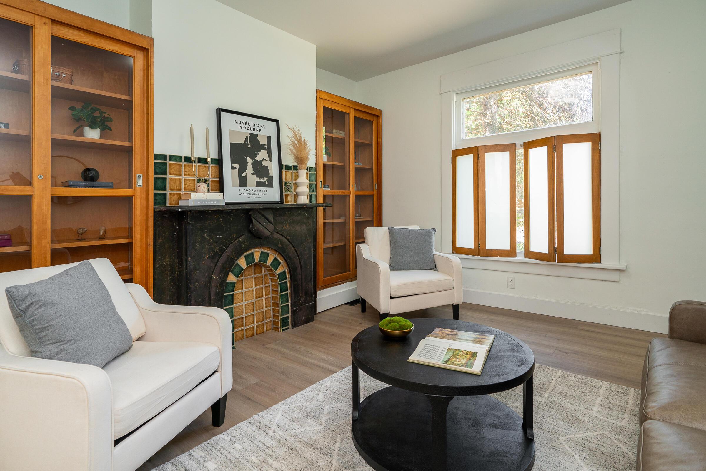 385 E Mithoff Street