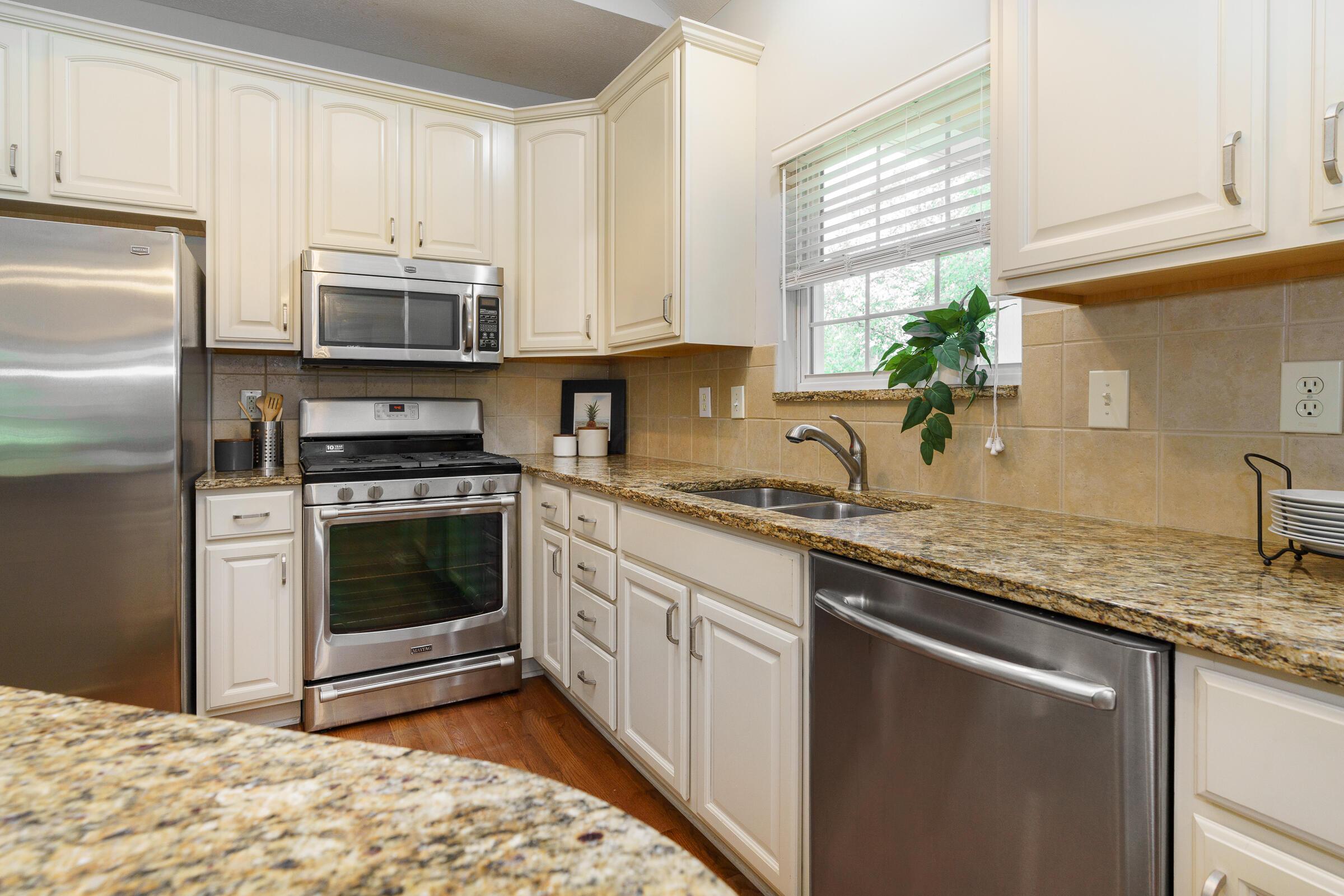 7470 Deer Valley Crossing