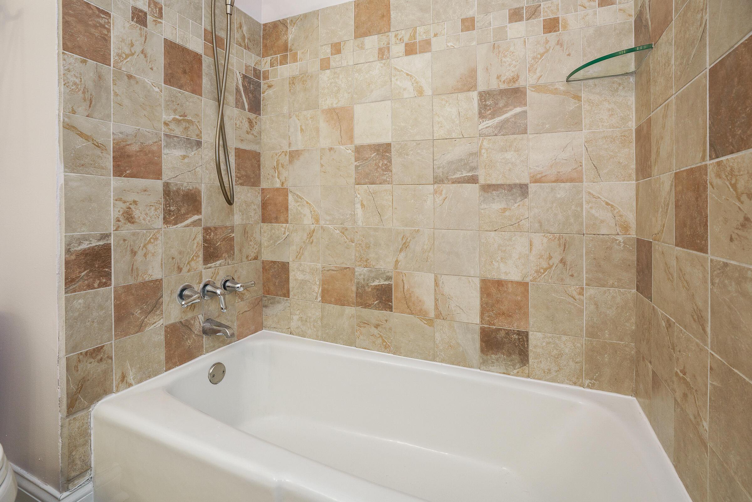 1379 Bluff Avenue, A