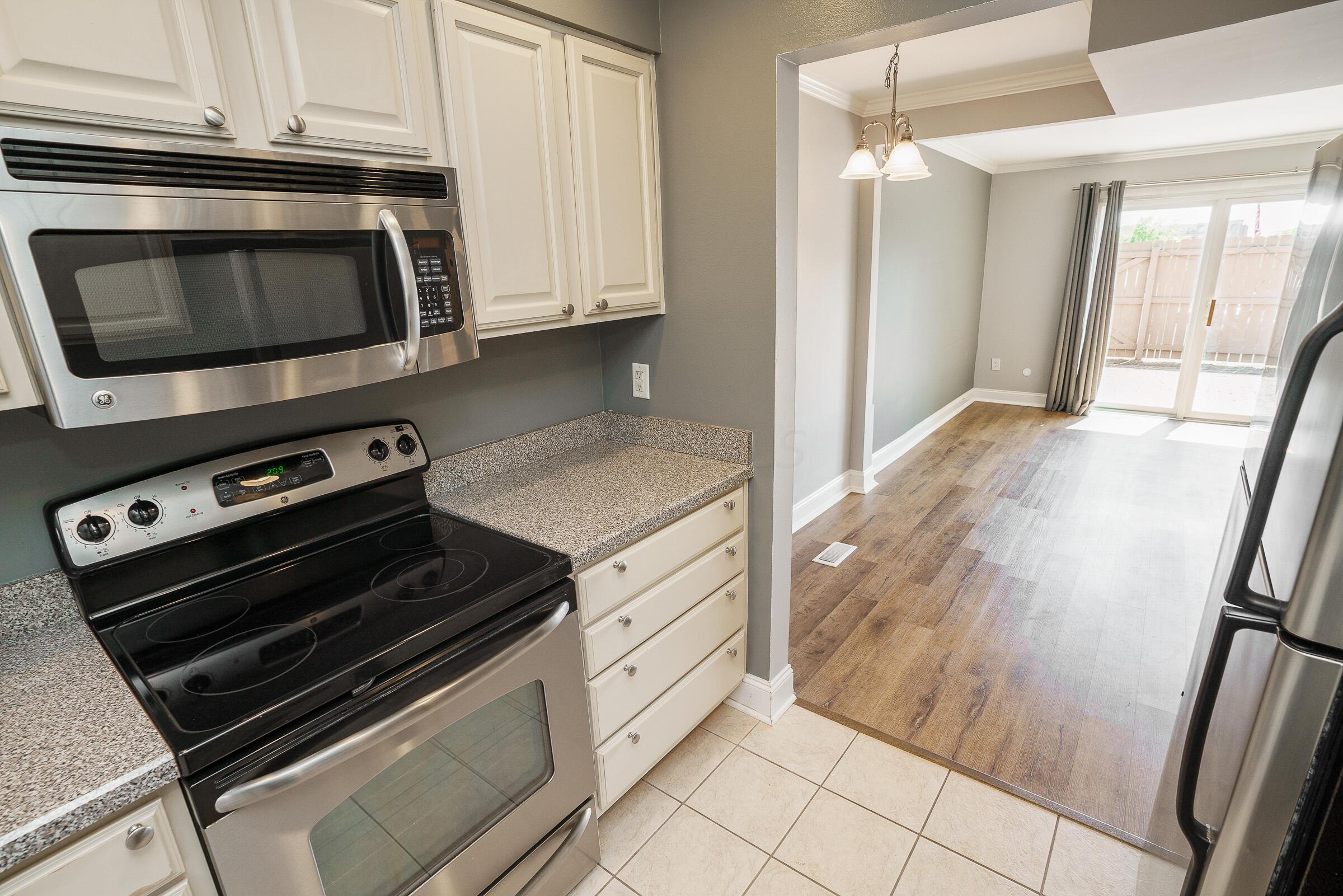 1379 Bluff Avenue, A