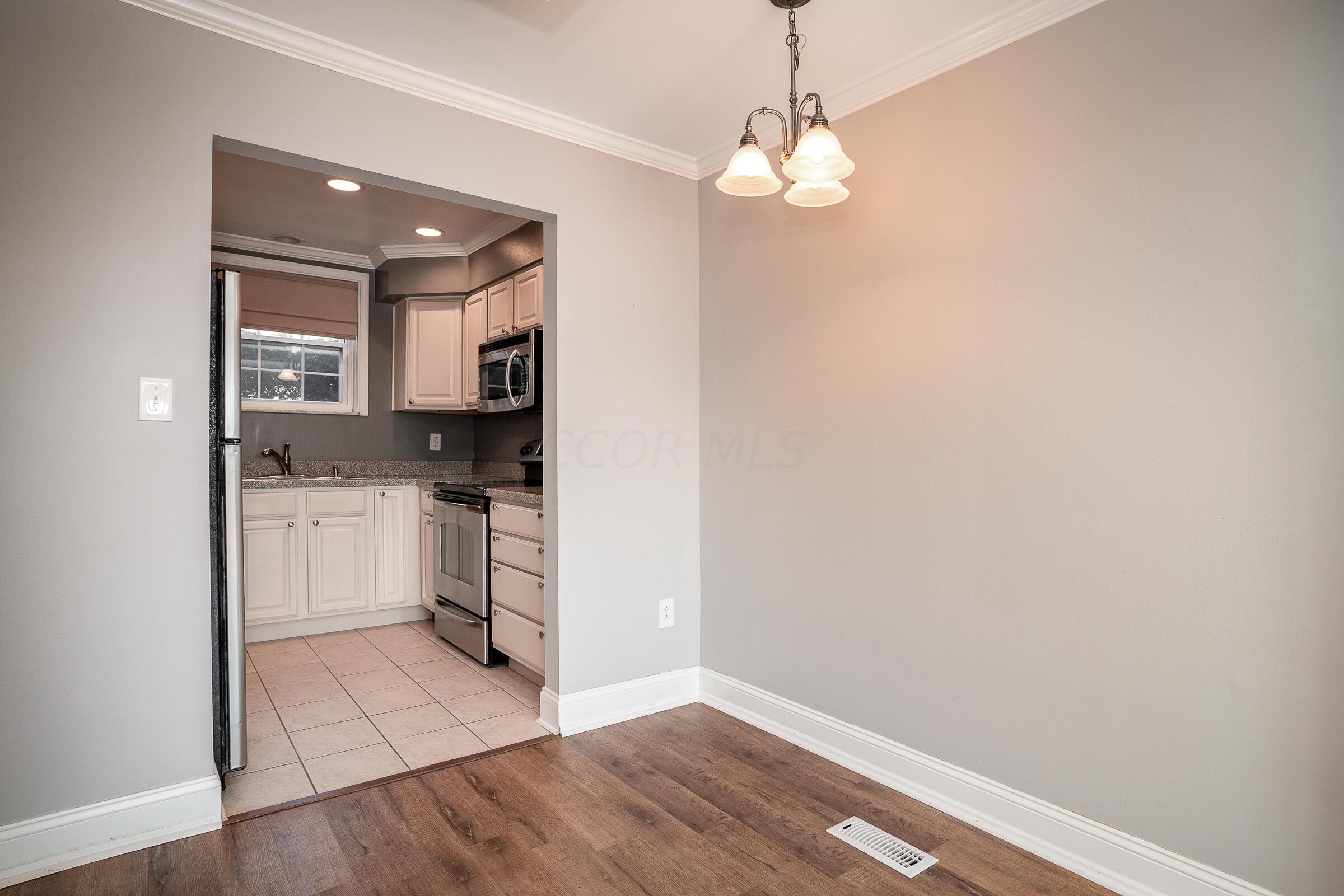 1379 Bluff Avenue, A