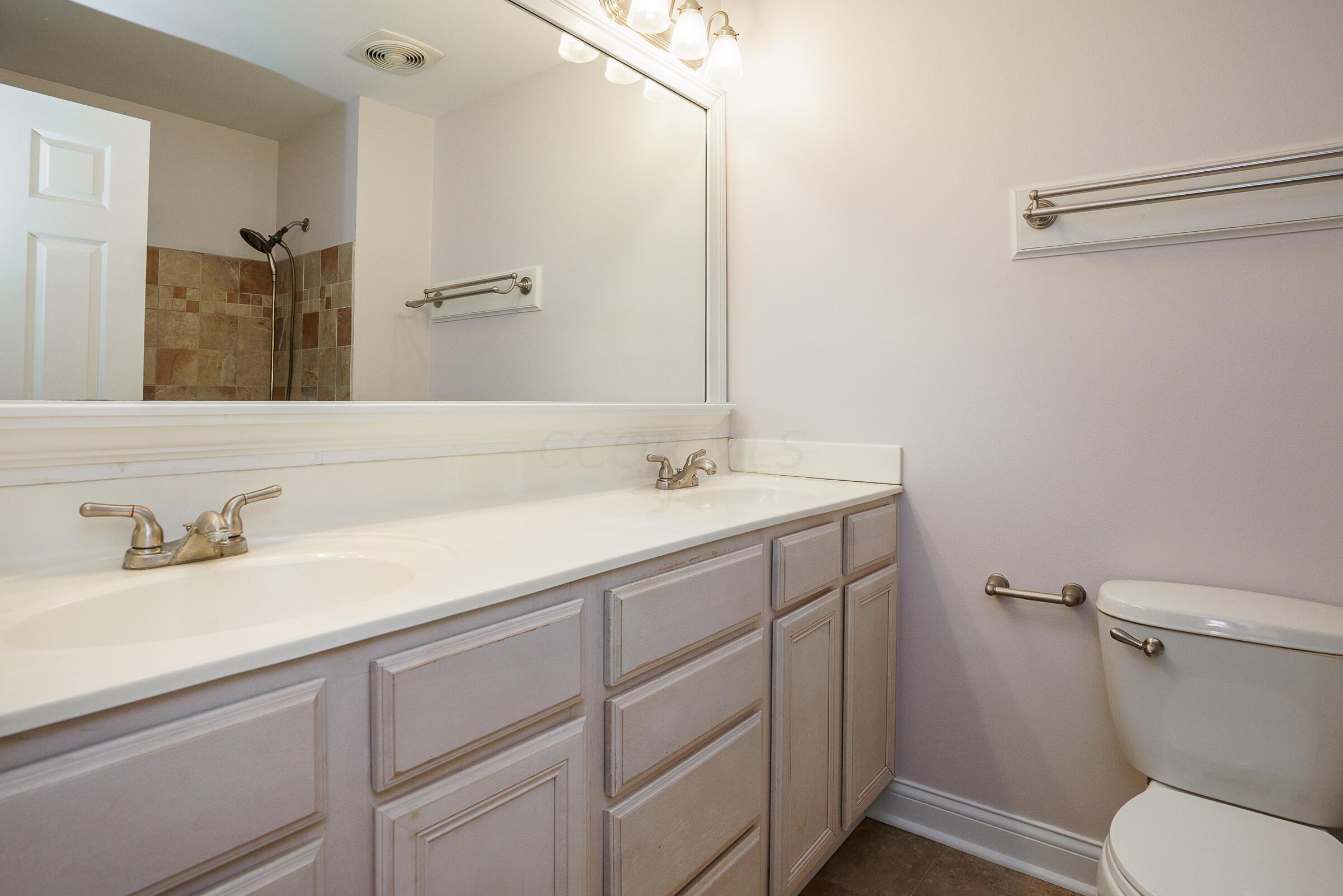 1379 Bluff Avenue, A