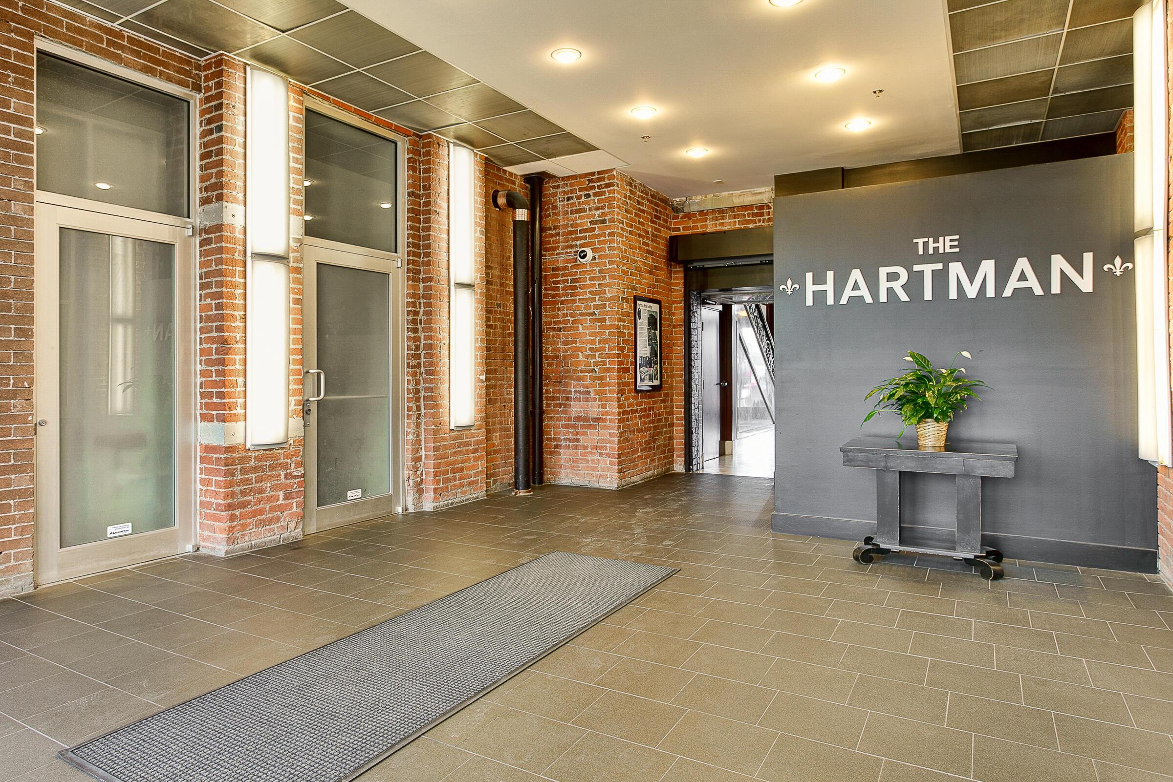 150 E Main Street, 612