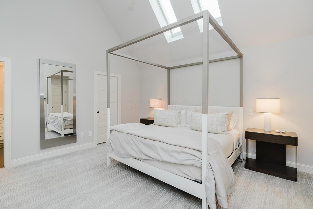 180 E Kossuth Street