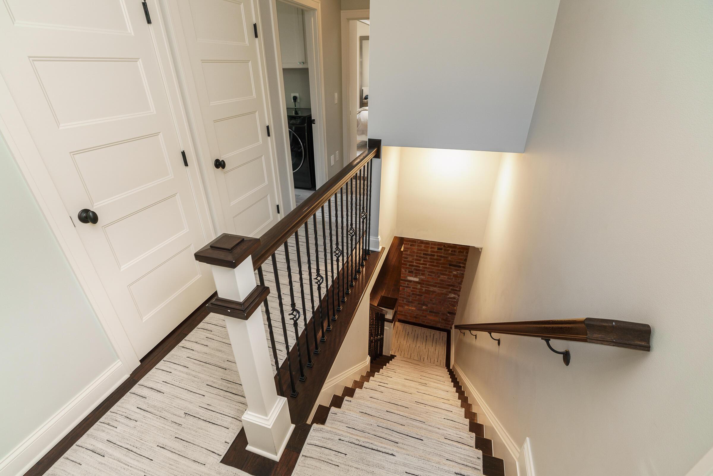 180 E Kossuth Street