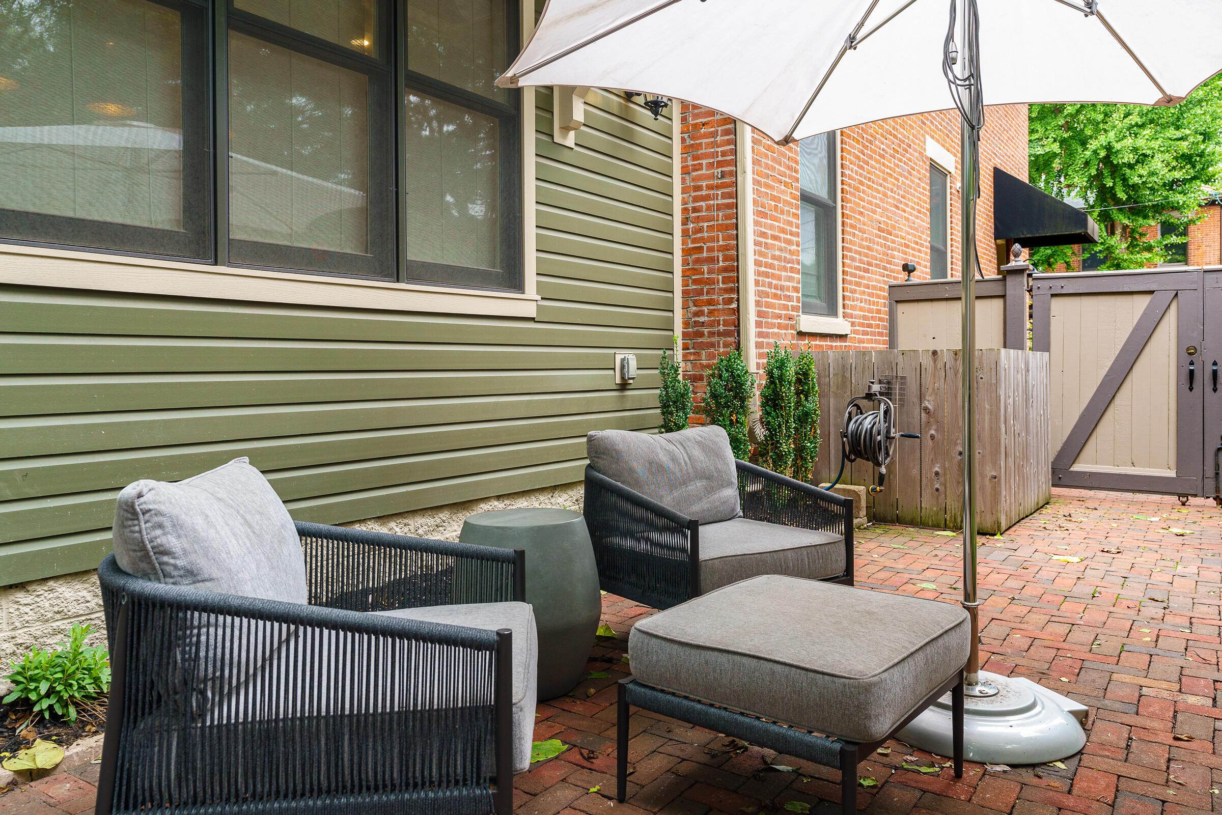 180 E Kossuth Street