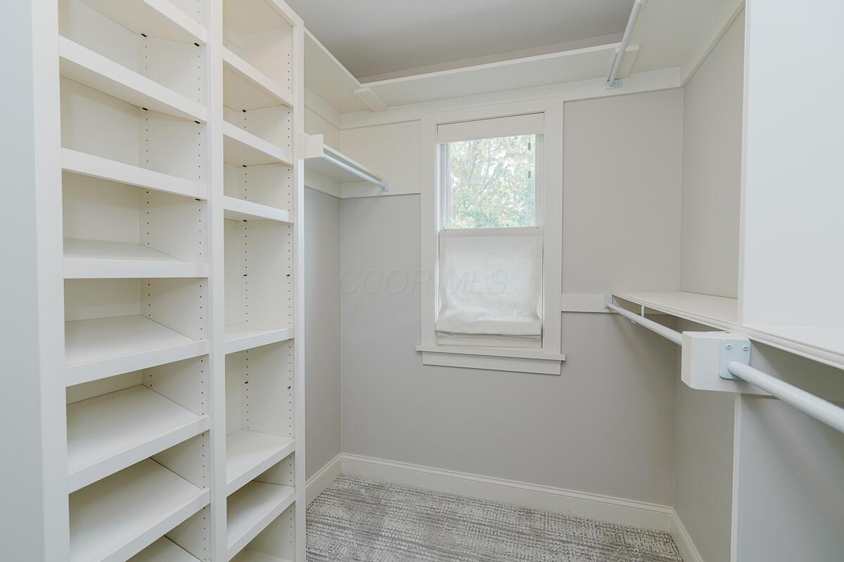 180 E Kossuth Street