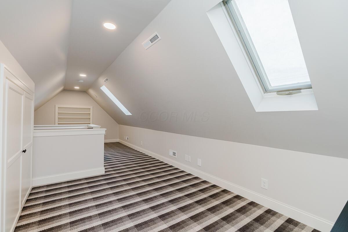 180 E Kossuth Street