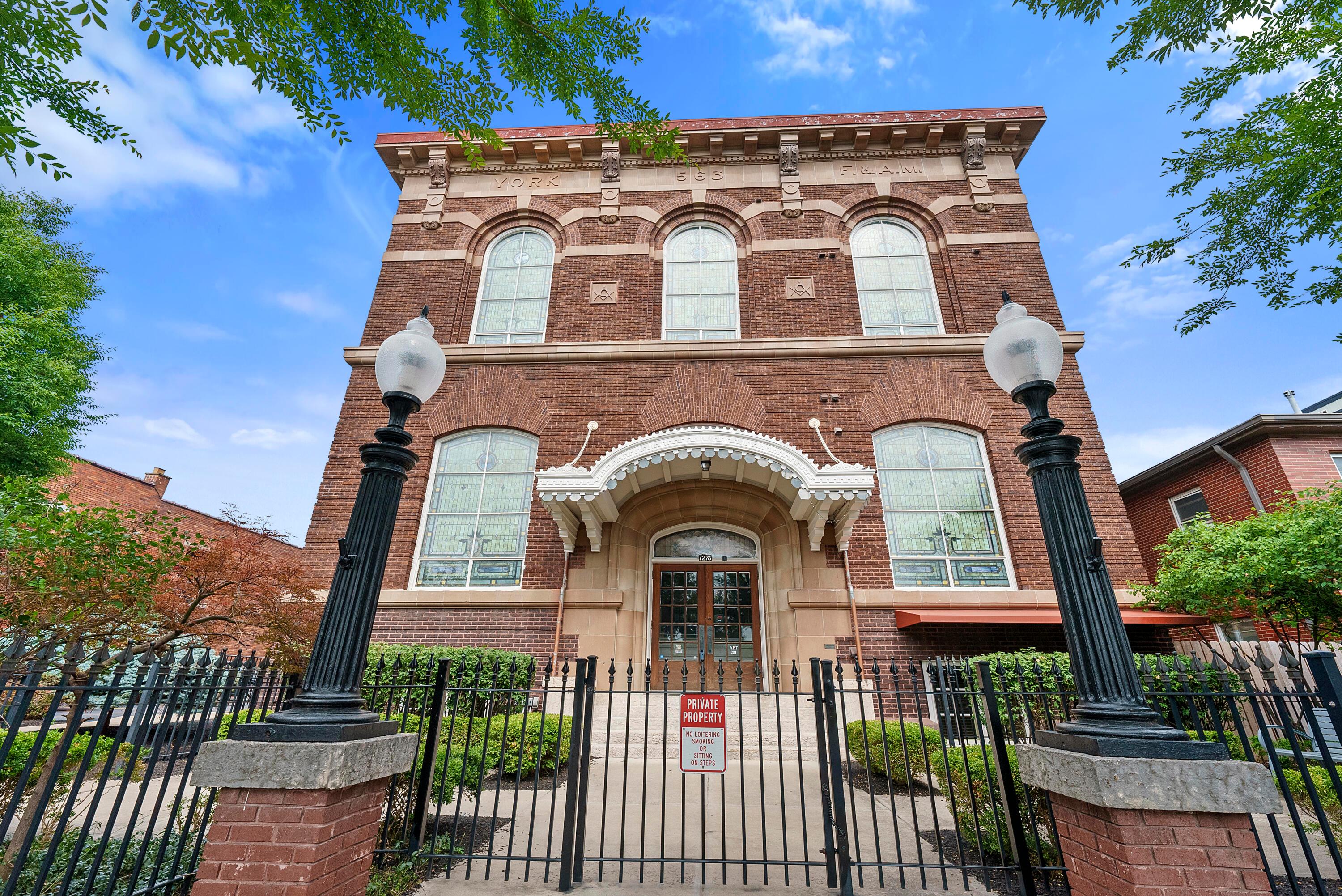 1276 N High Street, 202