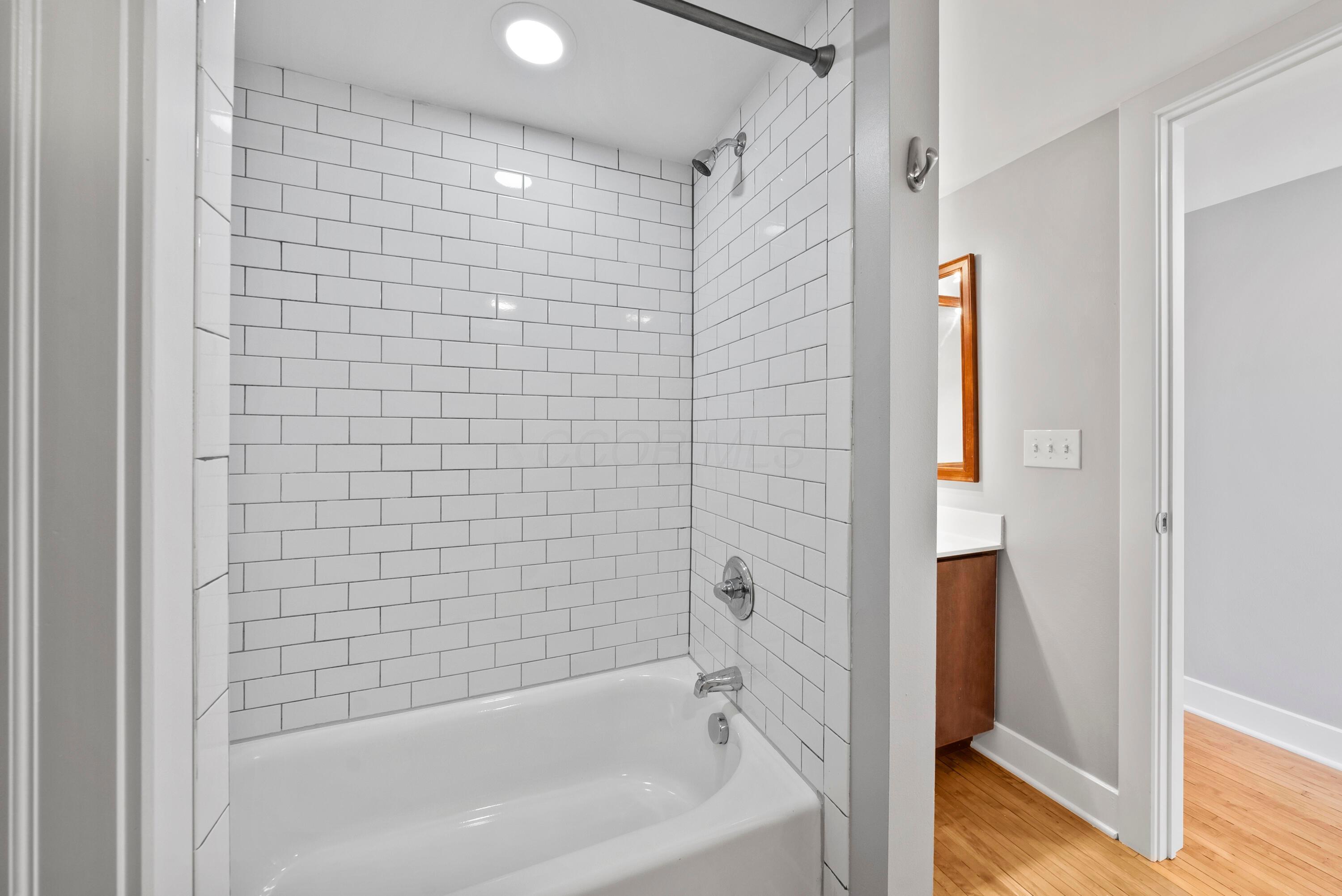 1276 N High Street, 202