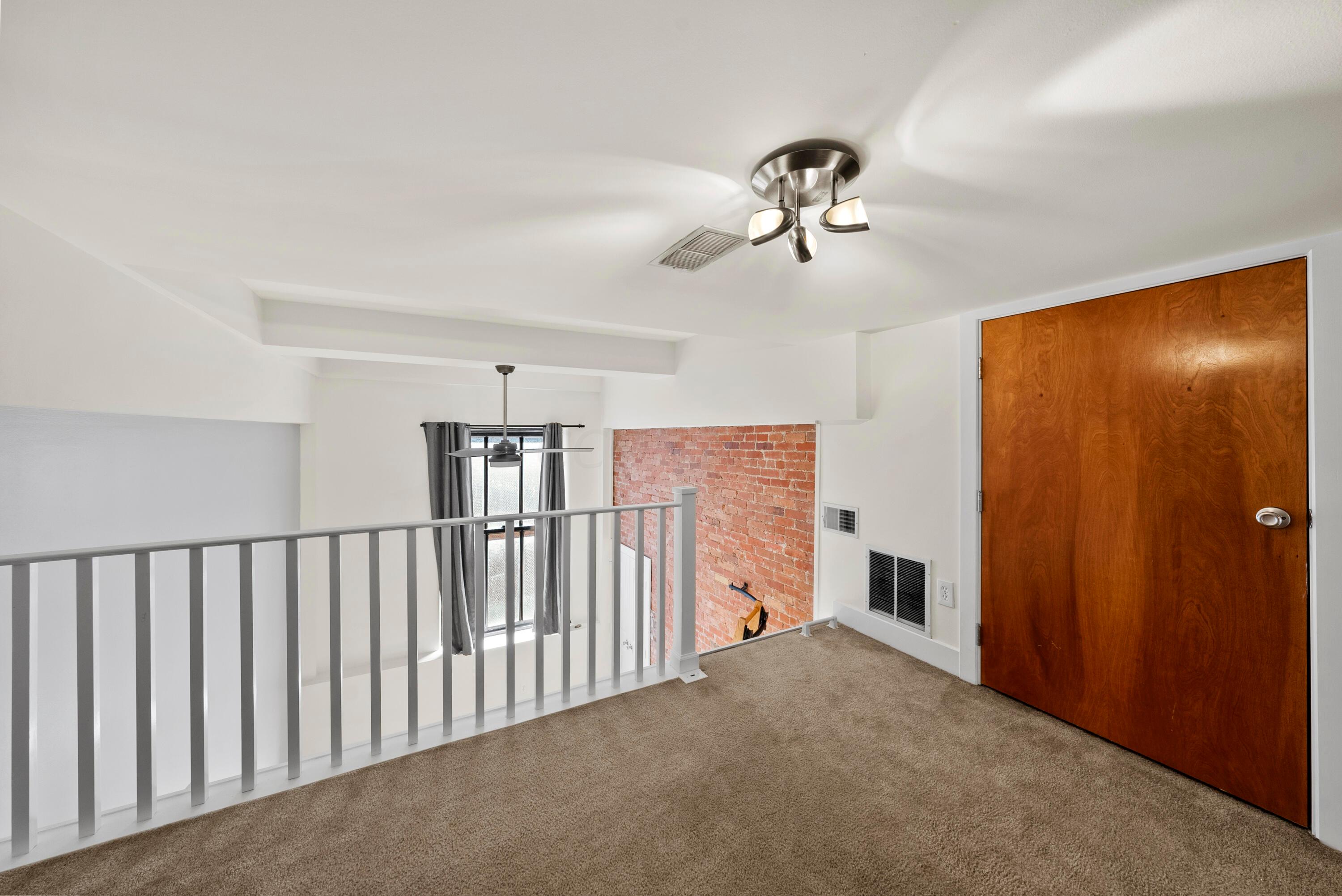 1276 N High Street, 202