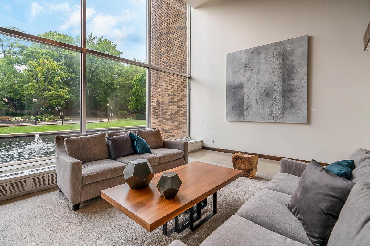 1000 Urlin Avenue, 2215