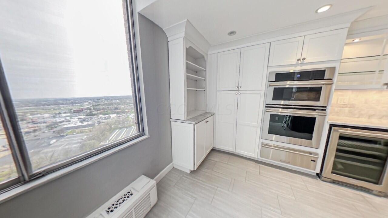 1000 Urlin Avenue, 2215