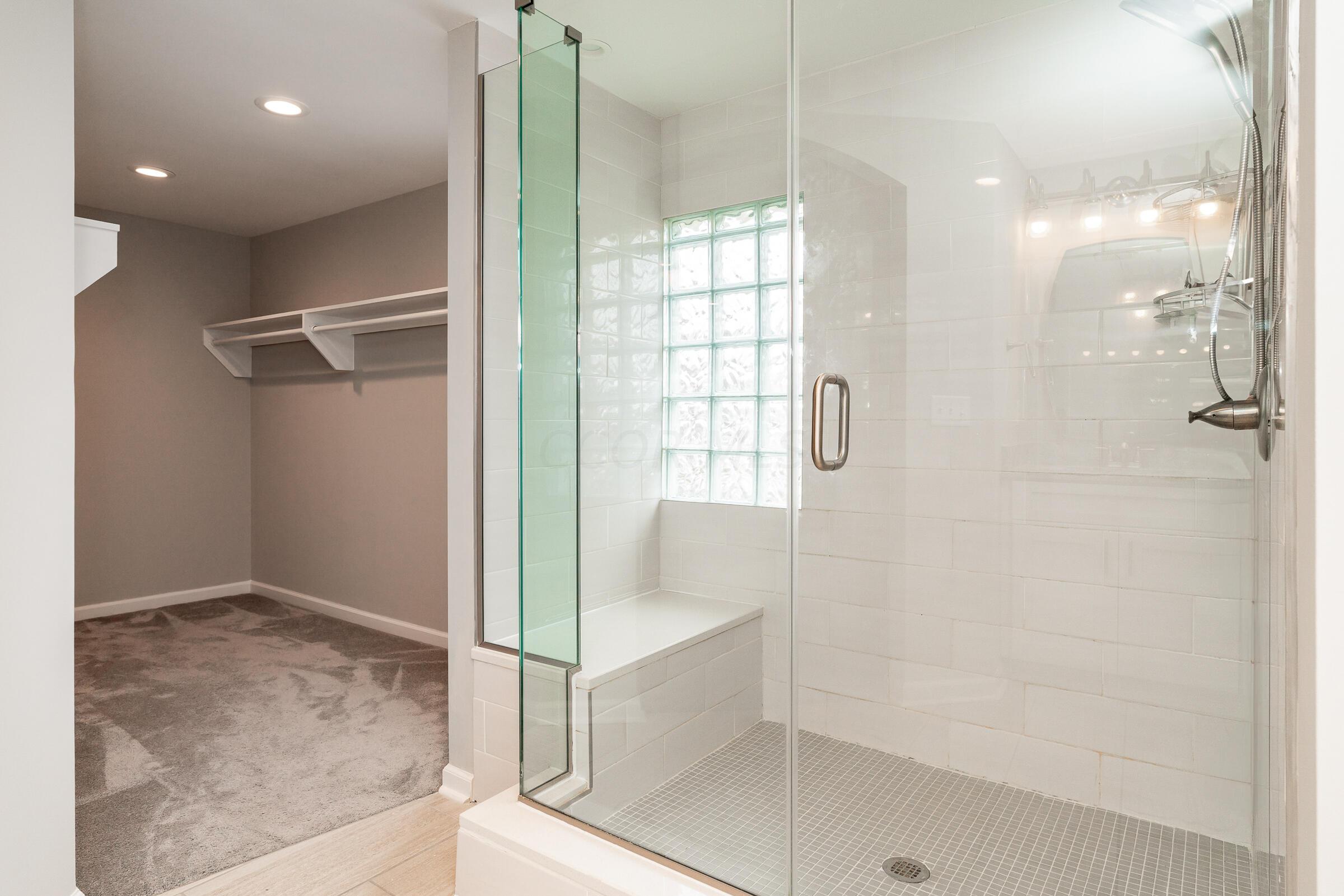 874 Carpenter Street