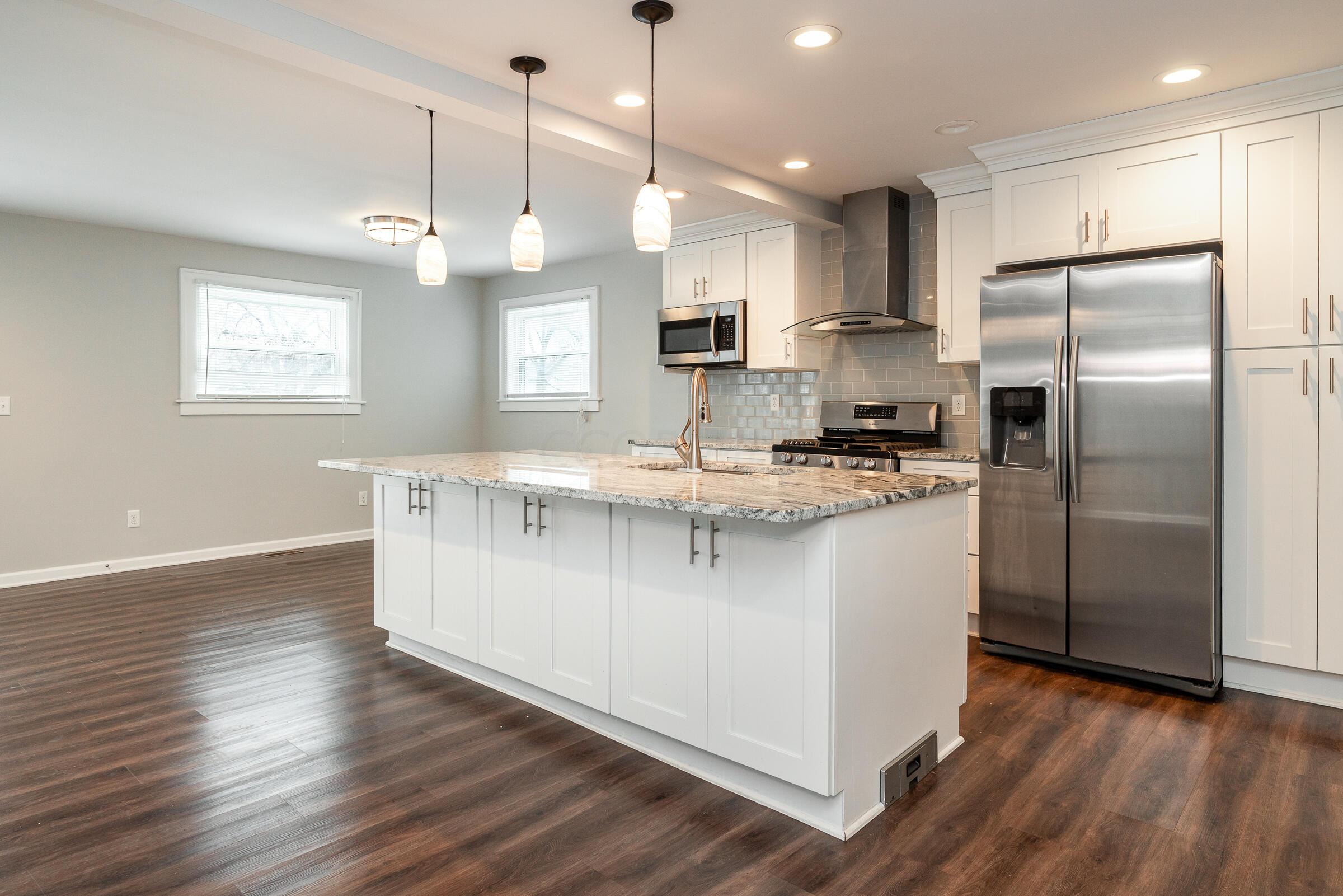 874 Carpenter Street