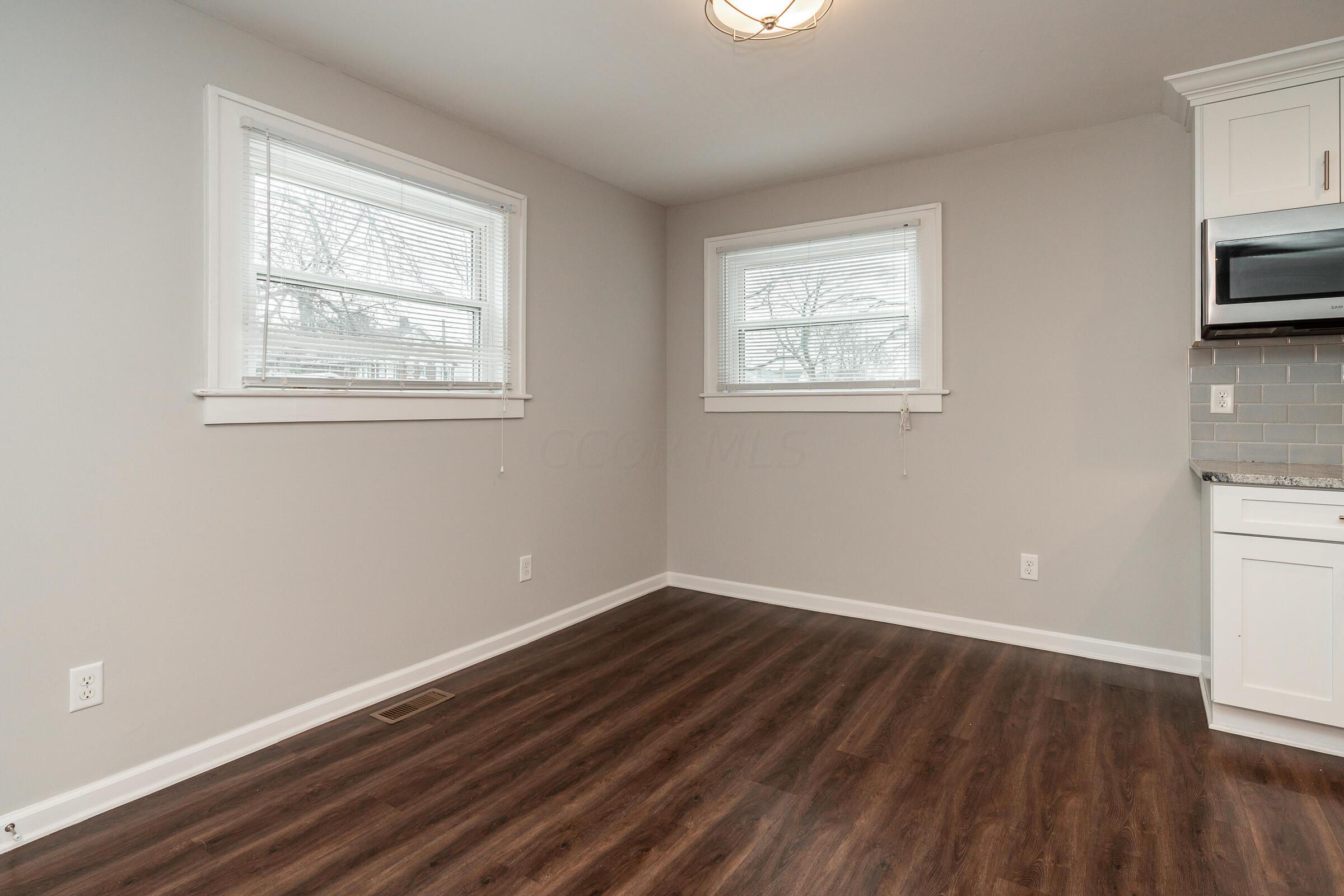 874 Carpenter Street