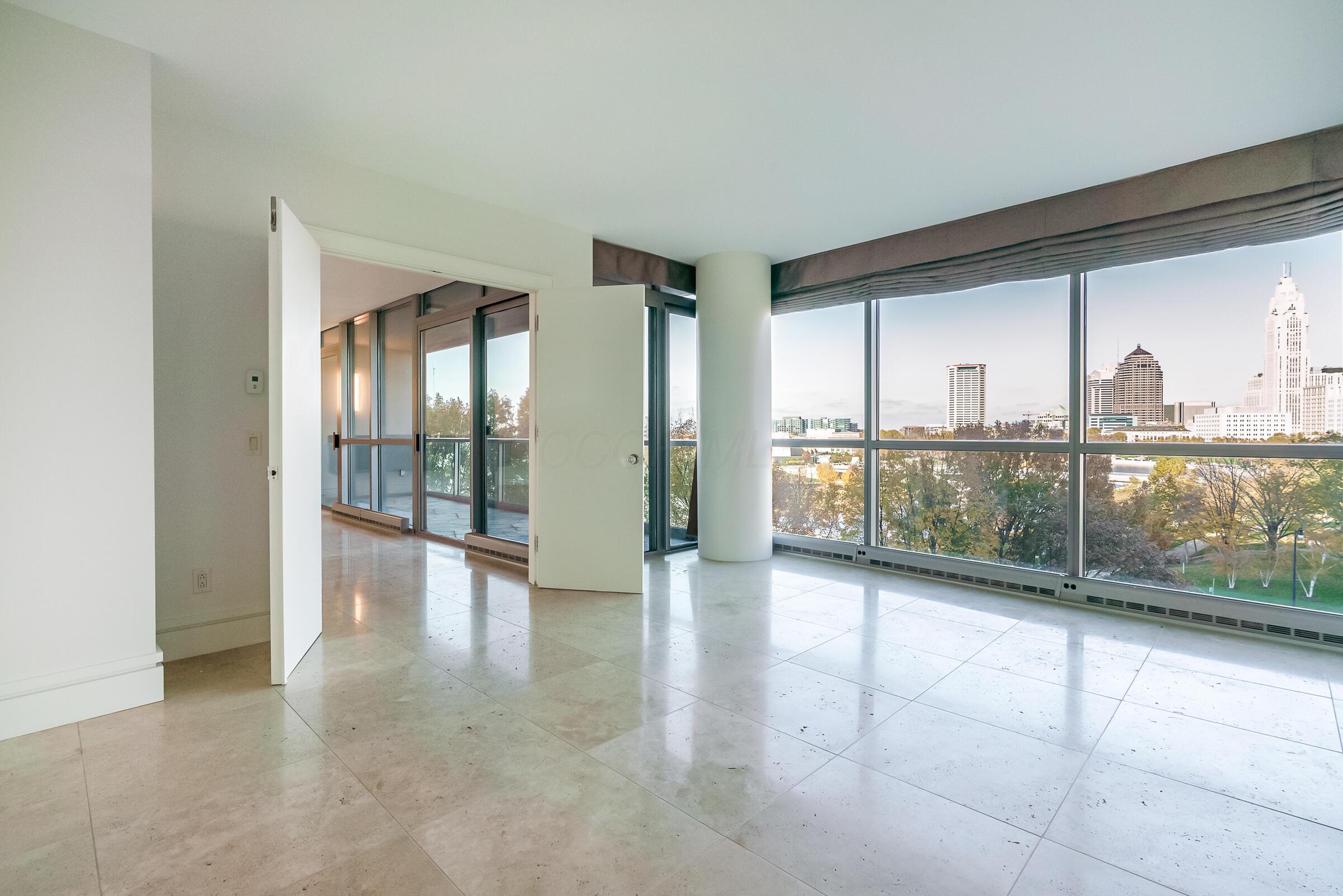 1 Miranova Place, 610