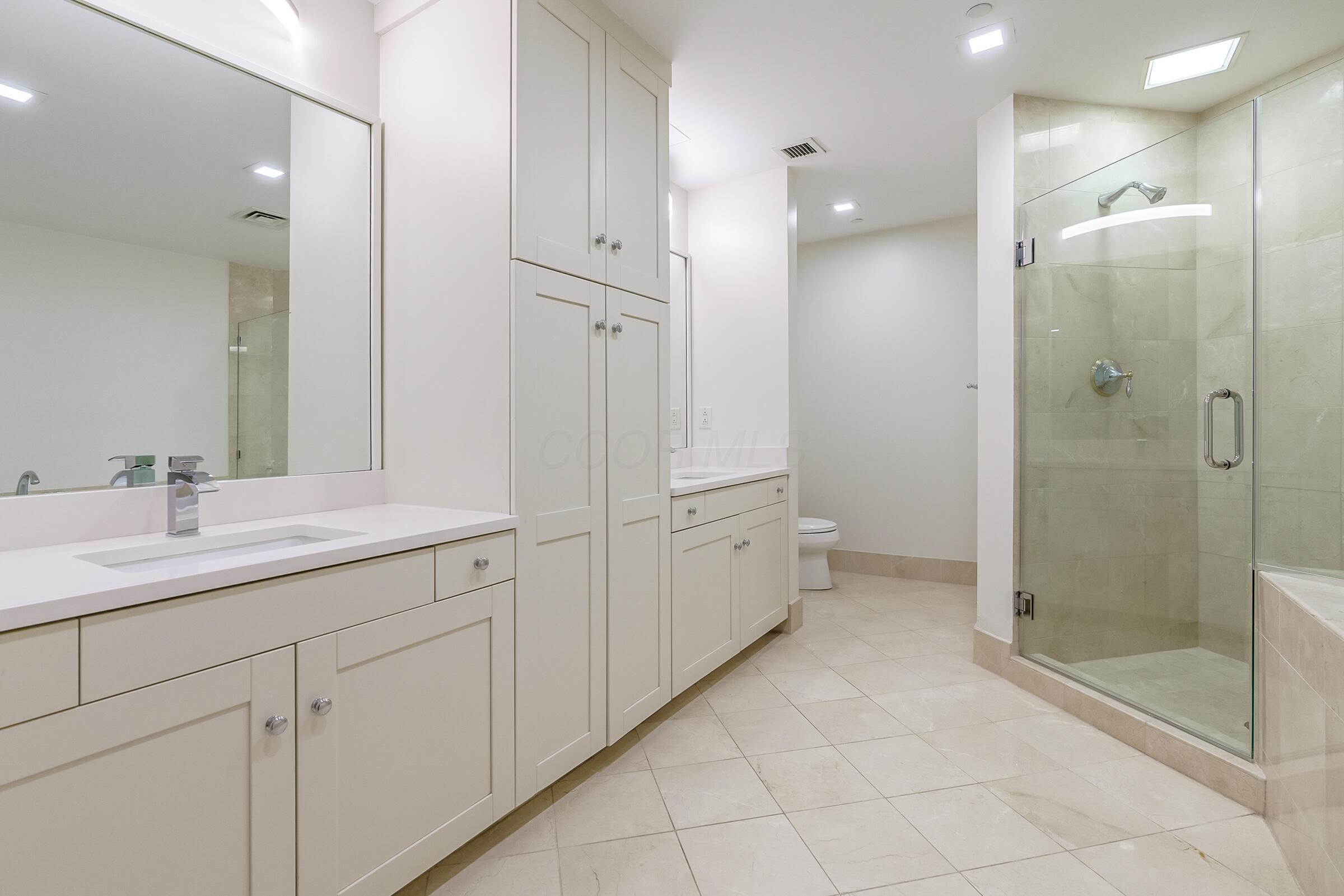 1 Miranova Place, 610