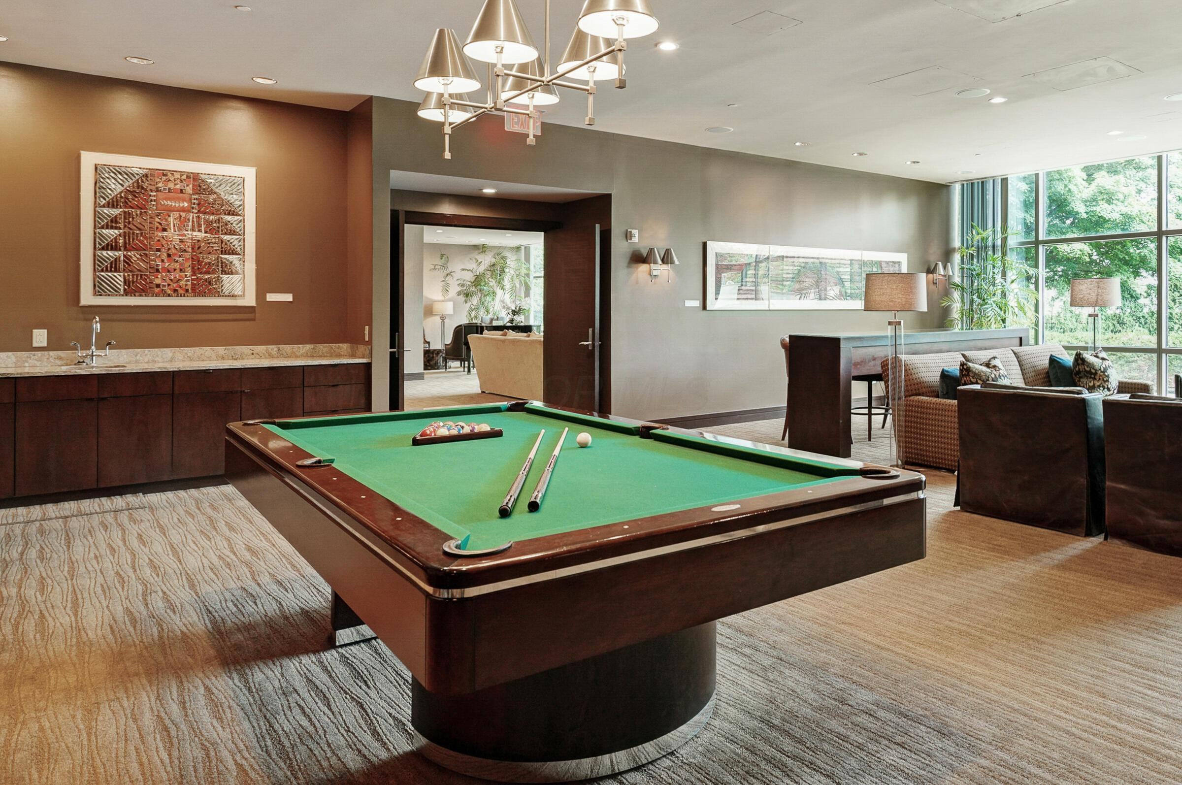 1 Miranova Place, 610