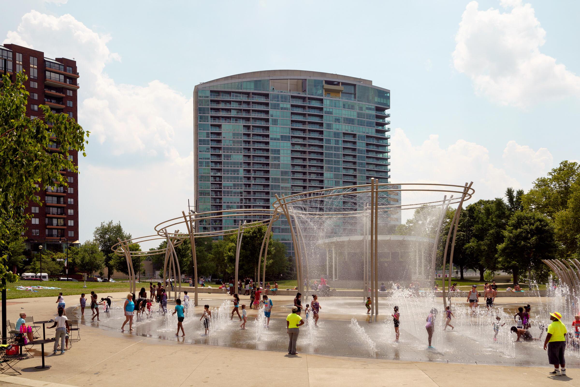 1 Miranova Place, 610