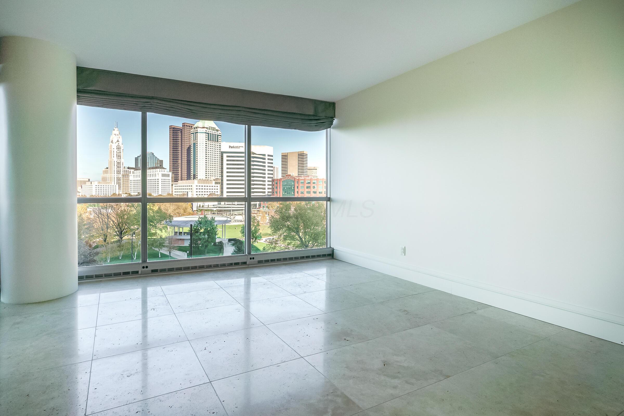 1 Miranova Place, 610