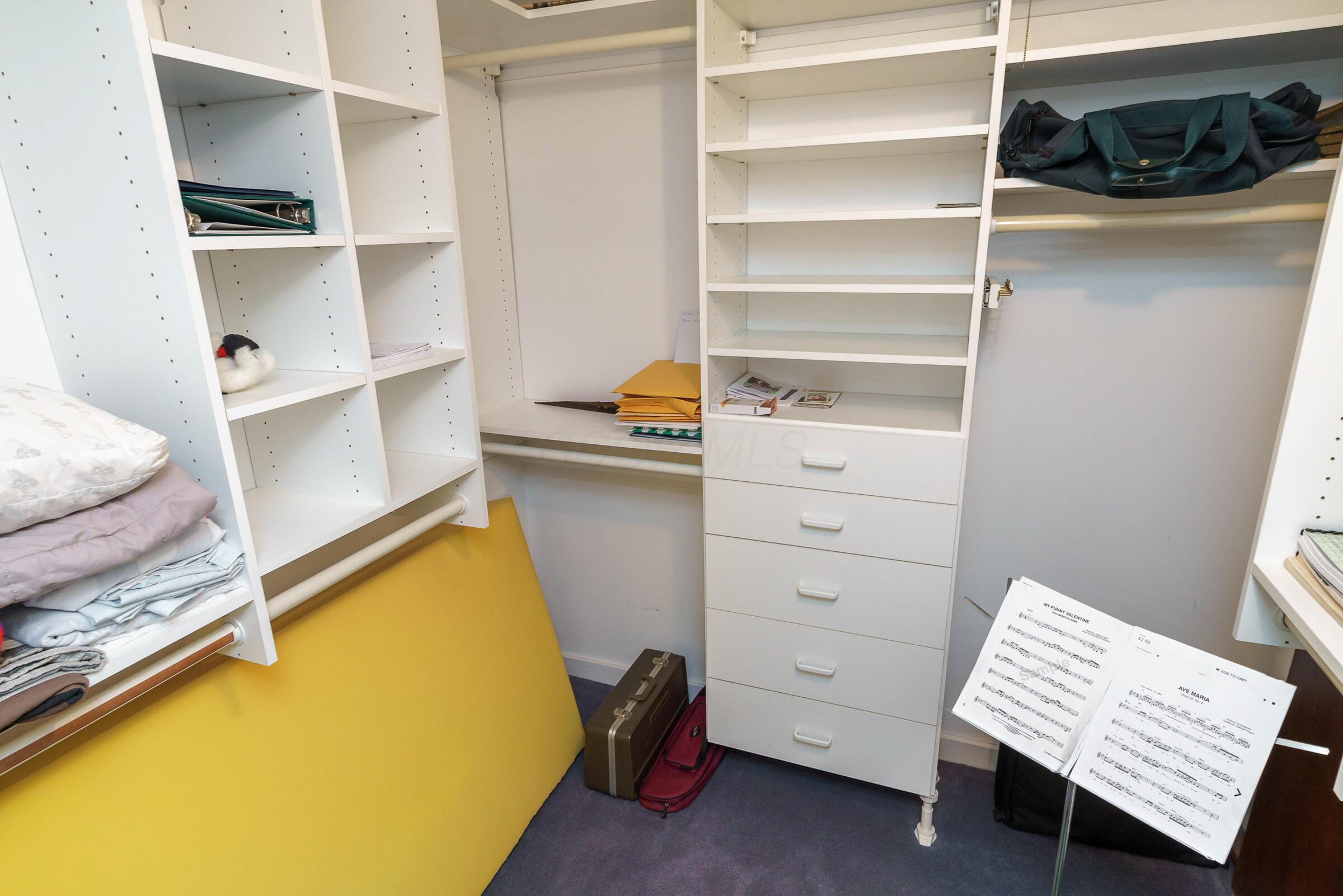 699-701 S 6th Street