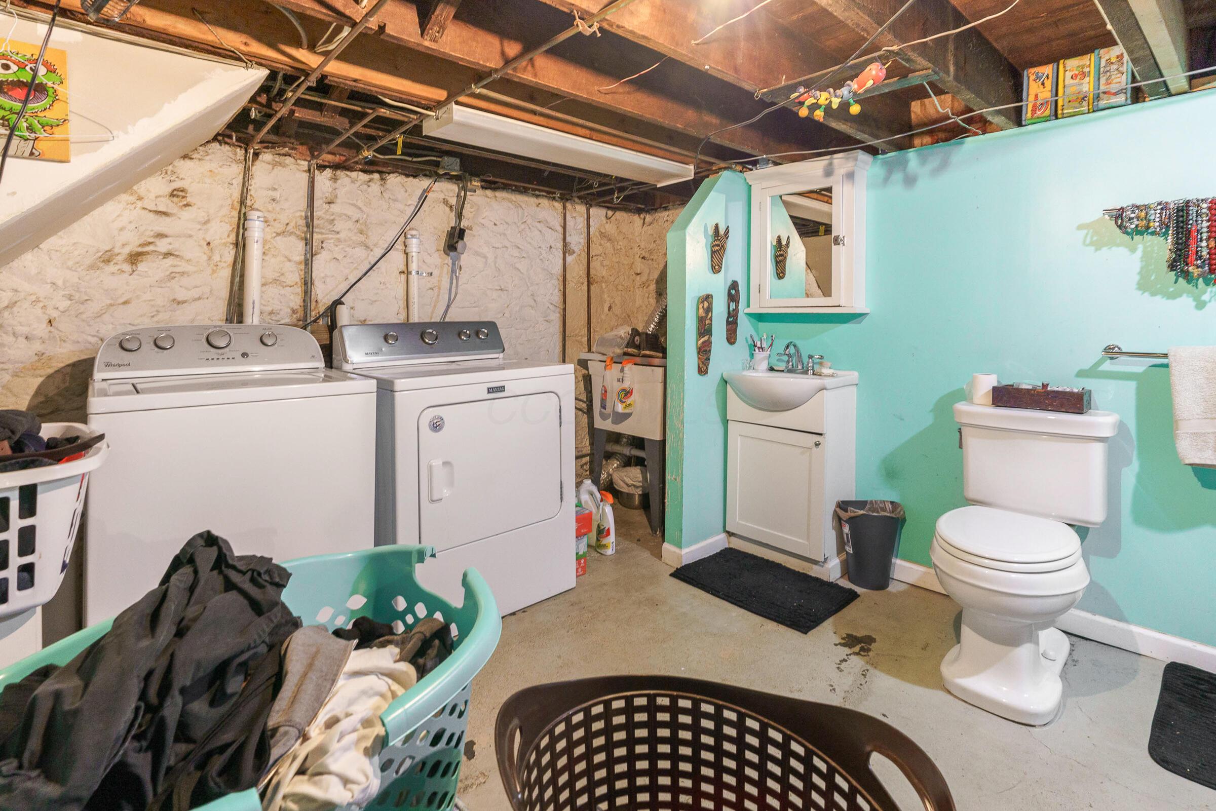 699-701 S 6th Street