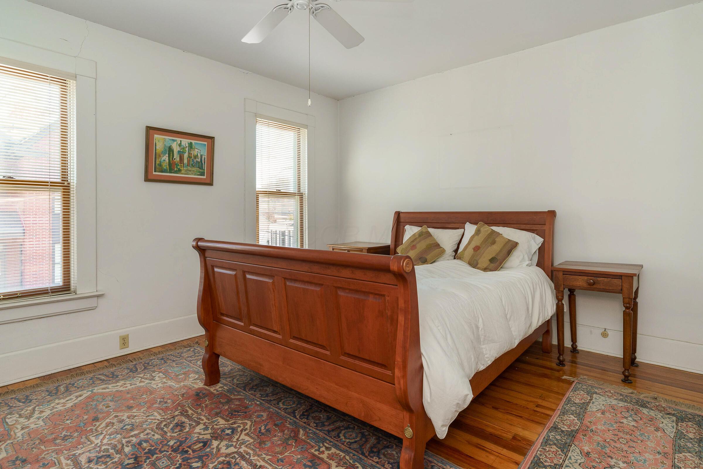 699-701 S 6th Street