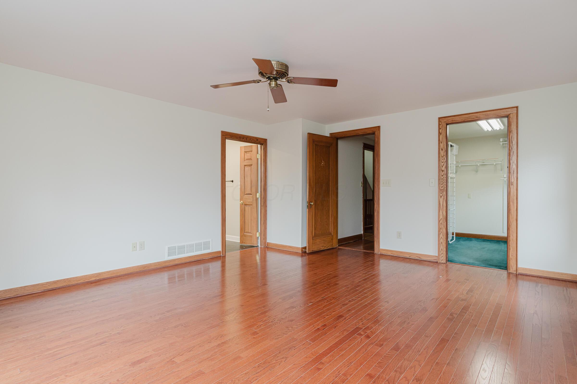 42 S Cassingham Road