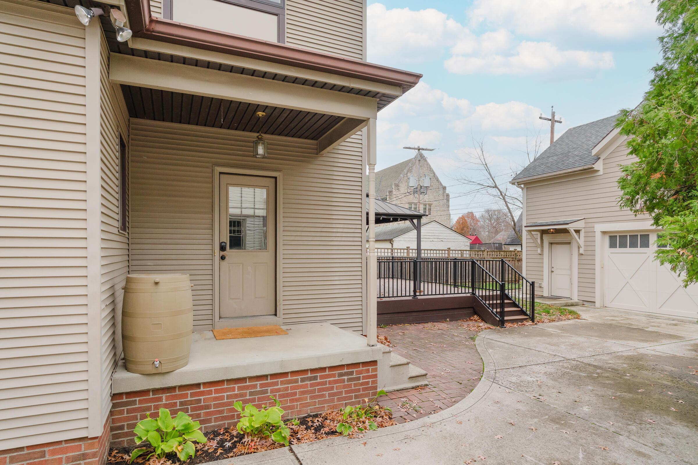 42 S Cassingham Road