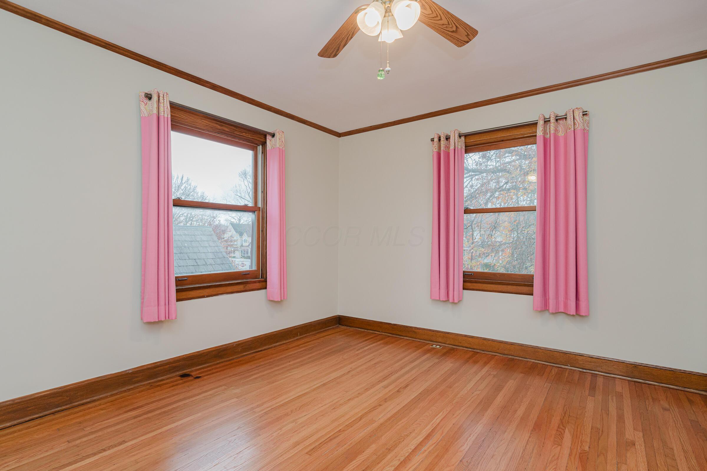 42 S Cassingham Road