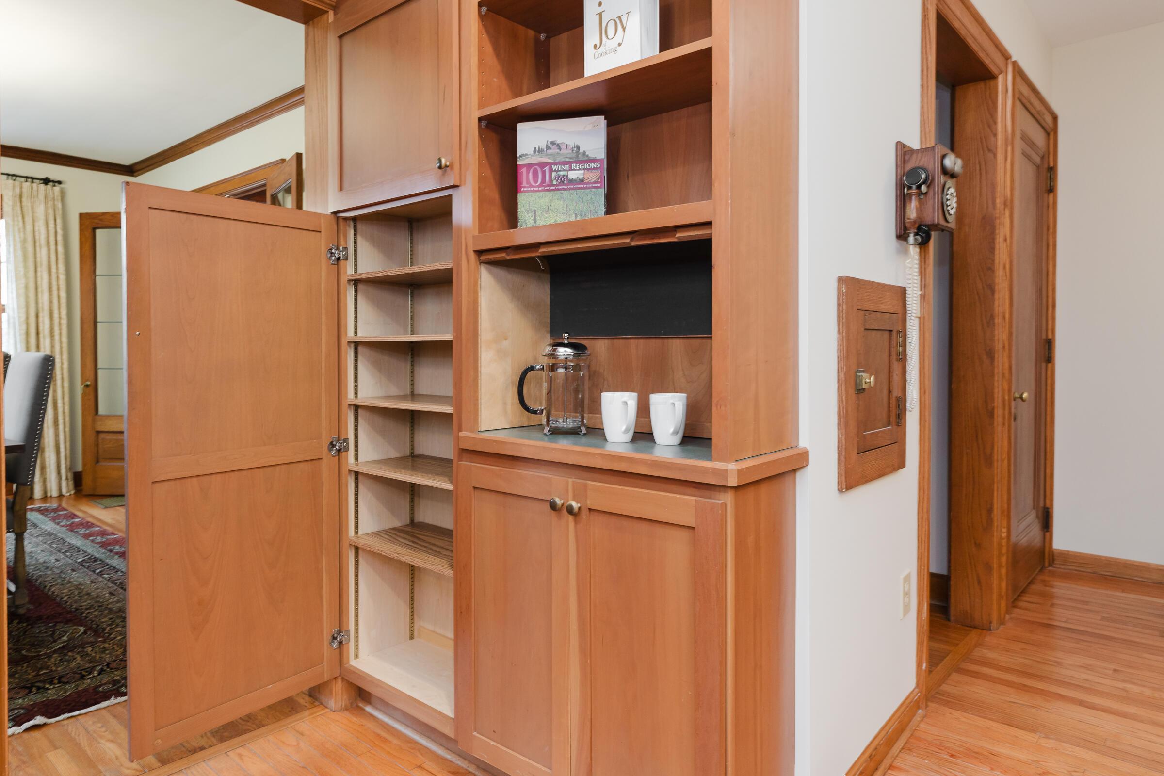 42 S Cassingham Road