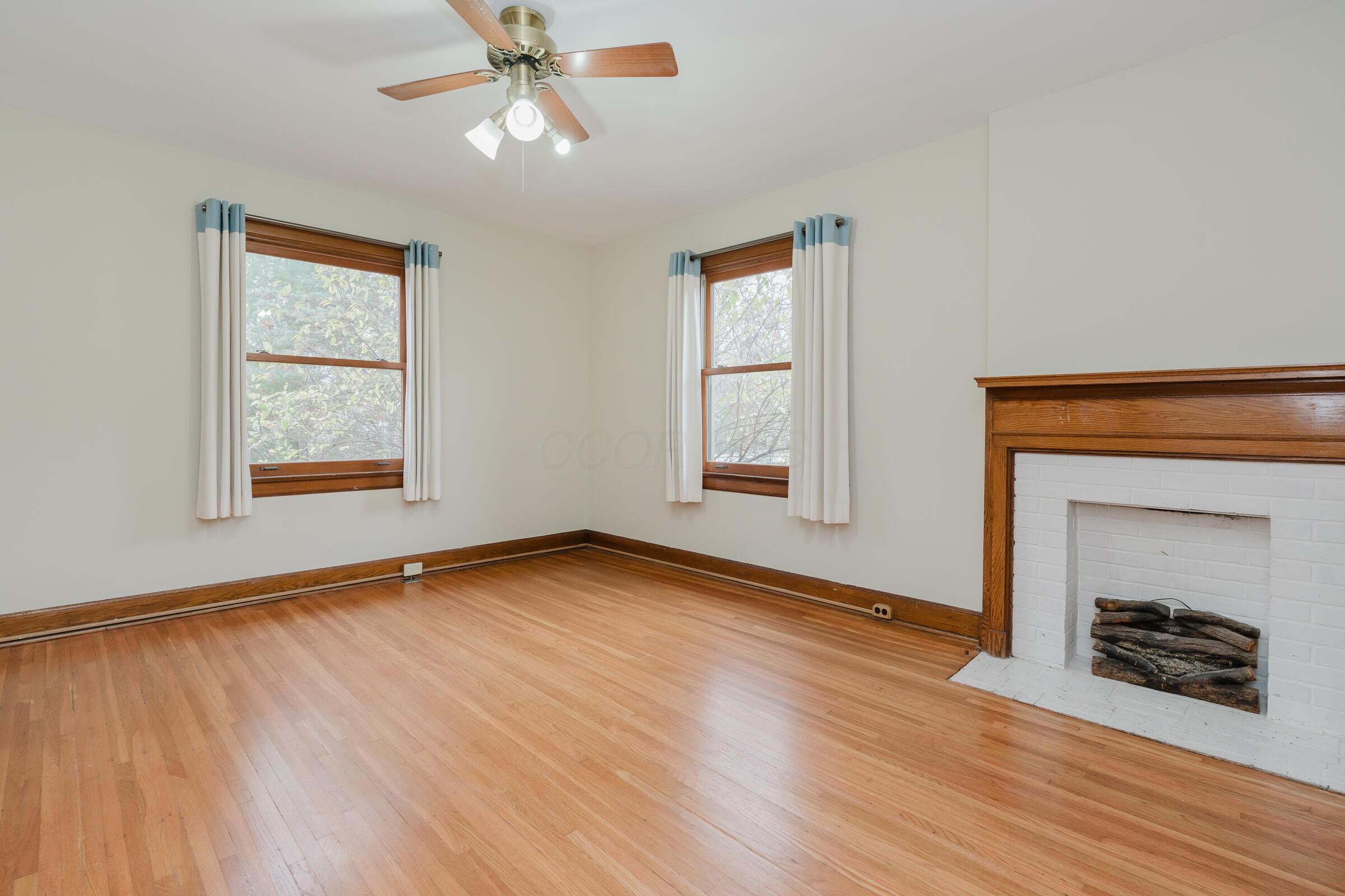 42 S Cassingham Road