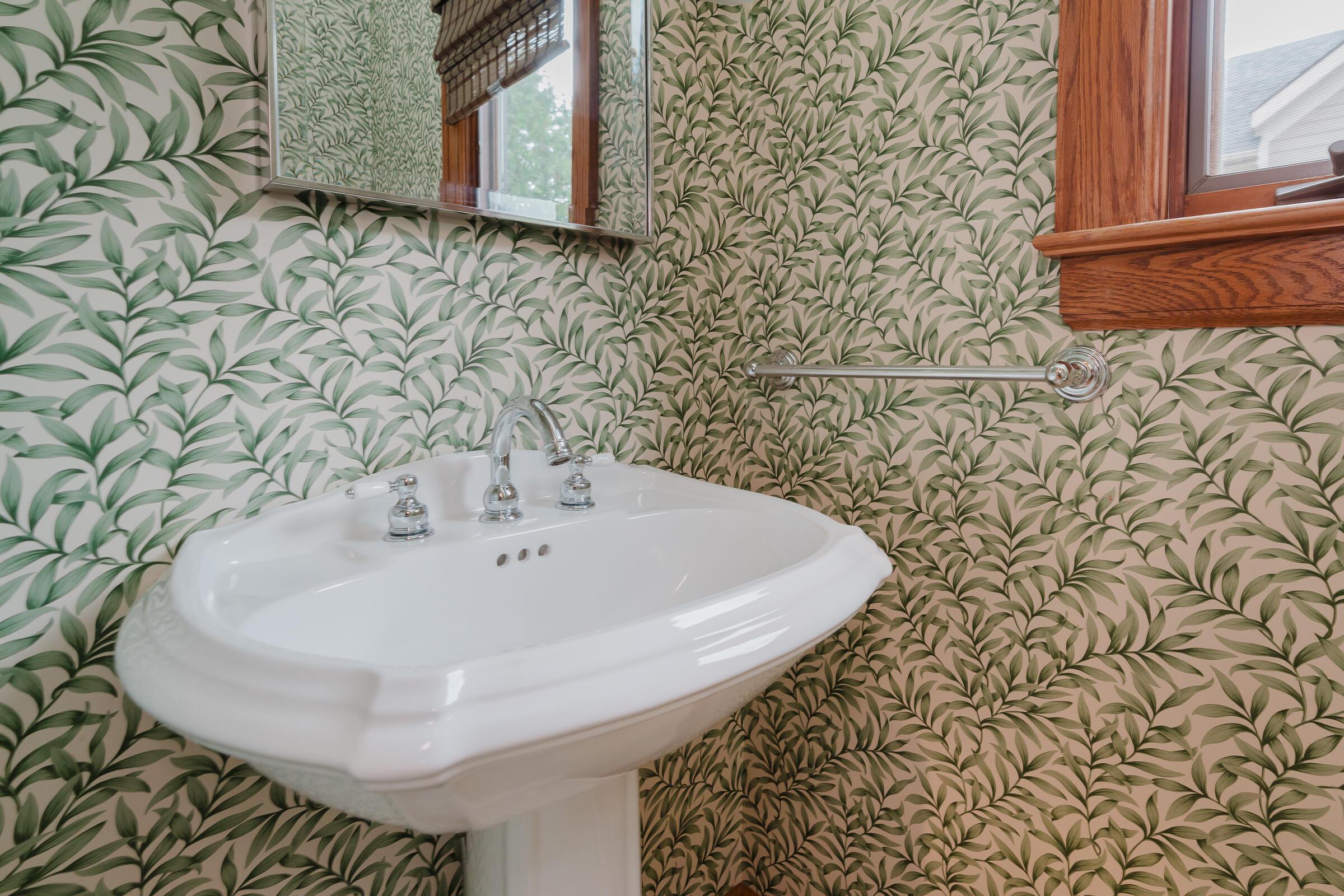 42 S Cassingham Road