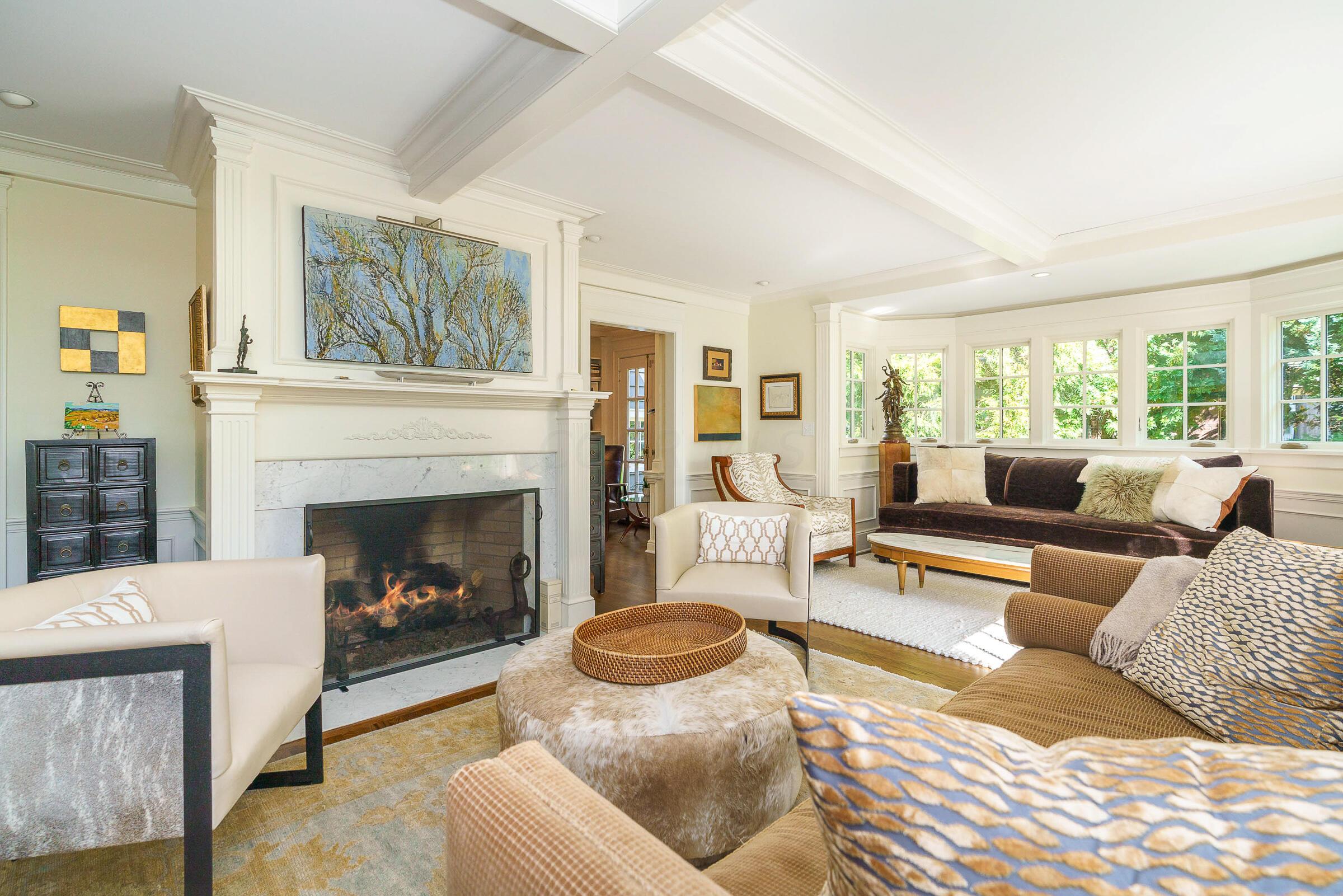 271 N Columbia Avenue