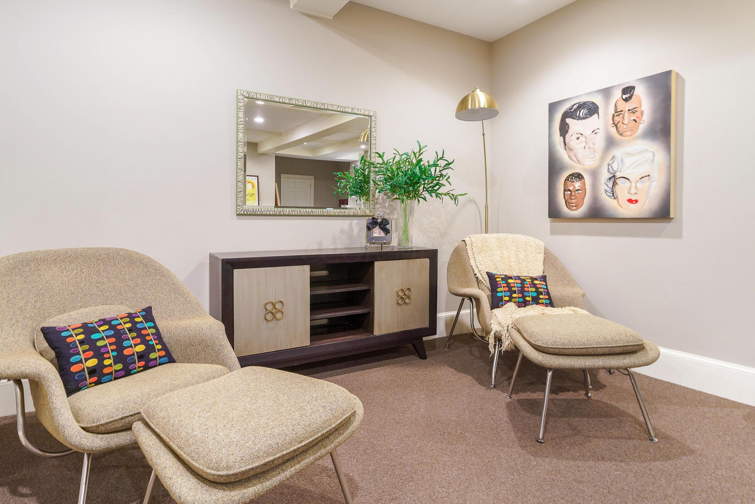 271 N Columbia Avenue