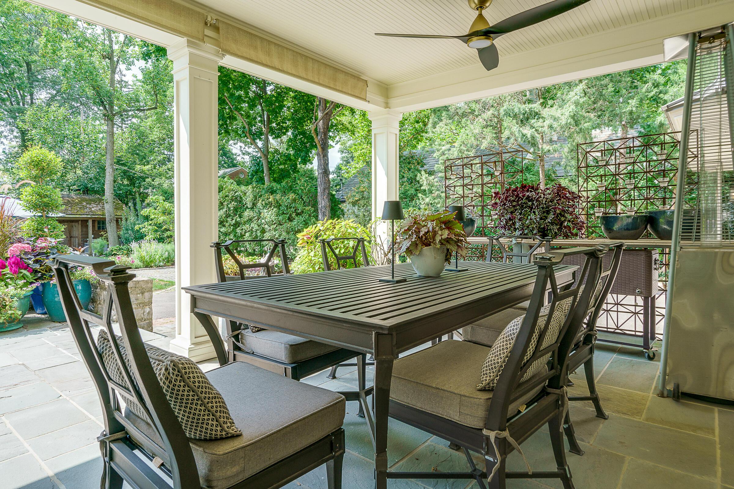 271 N Columbia Avenue