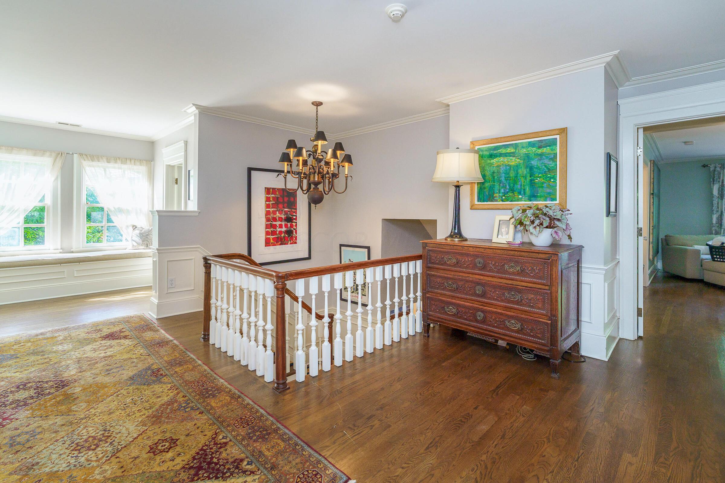 271 N Columbia Avenue