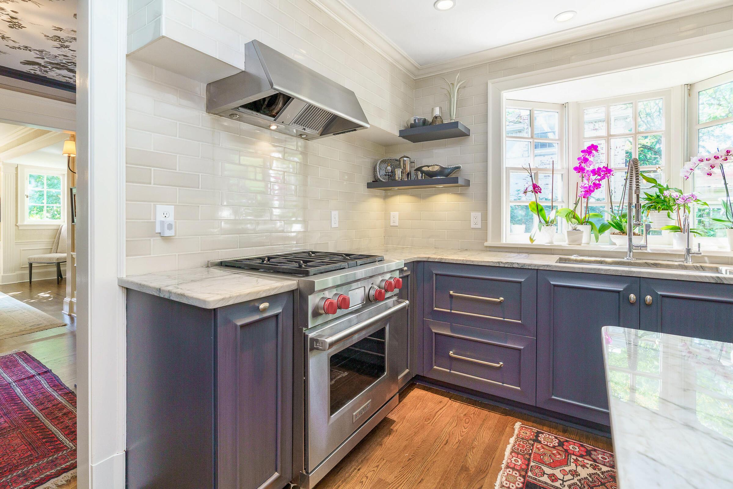 271 N Columbia Avenue