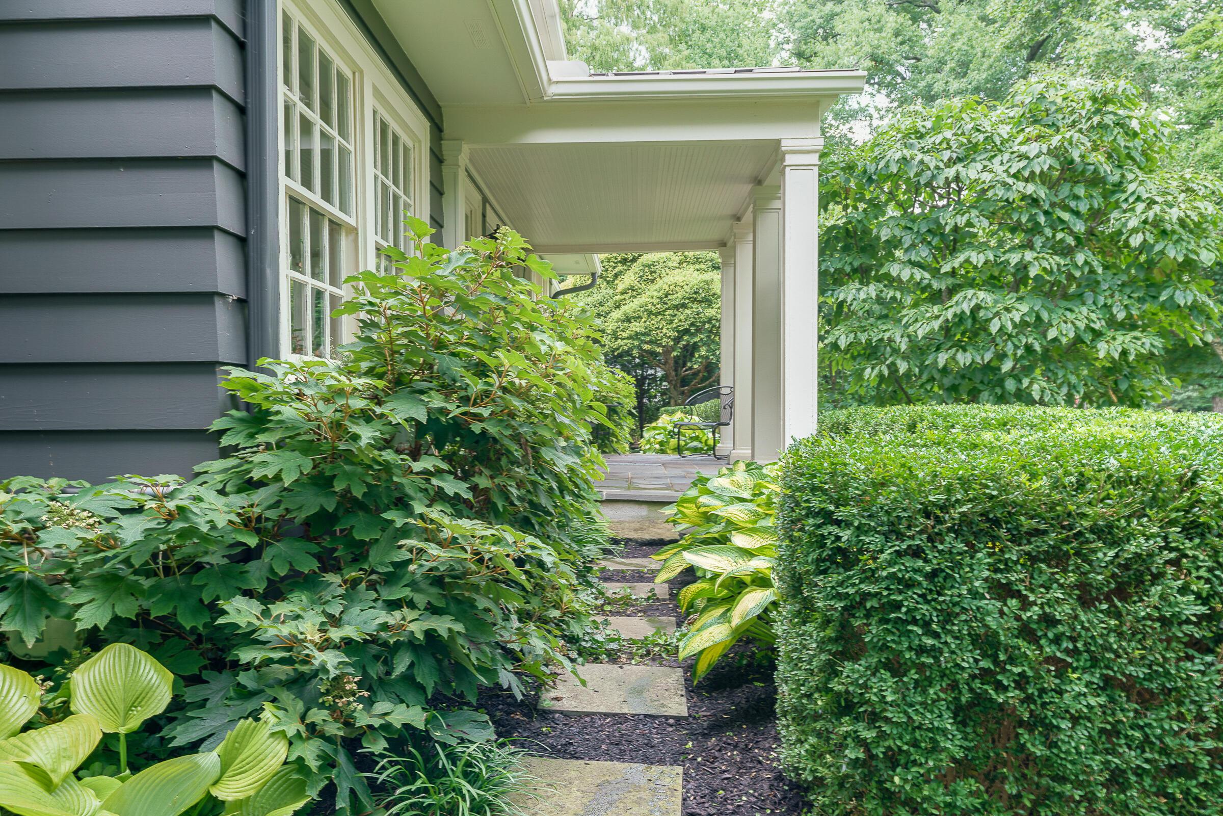 271 N Columbia Avenue