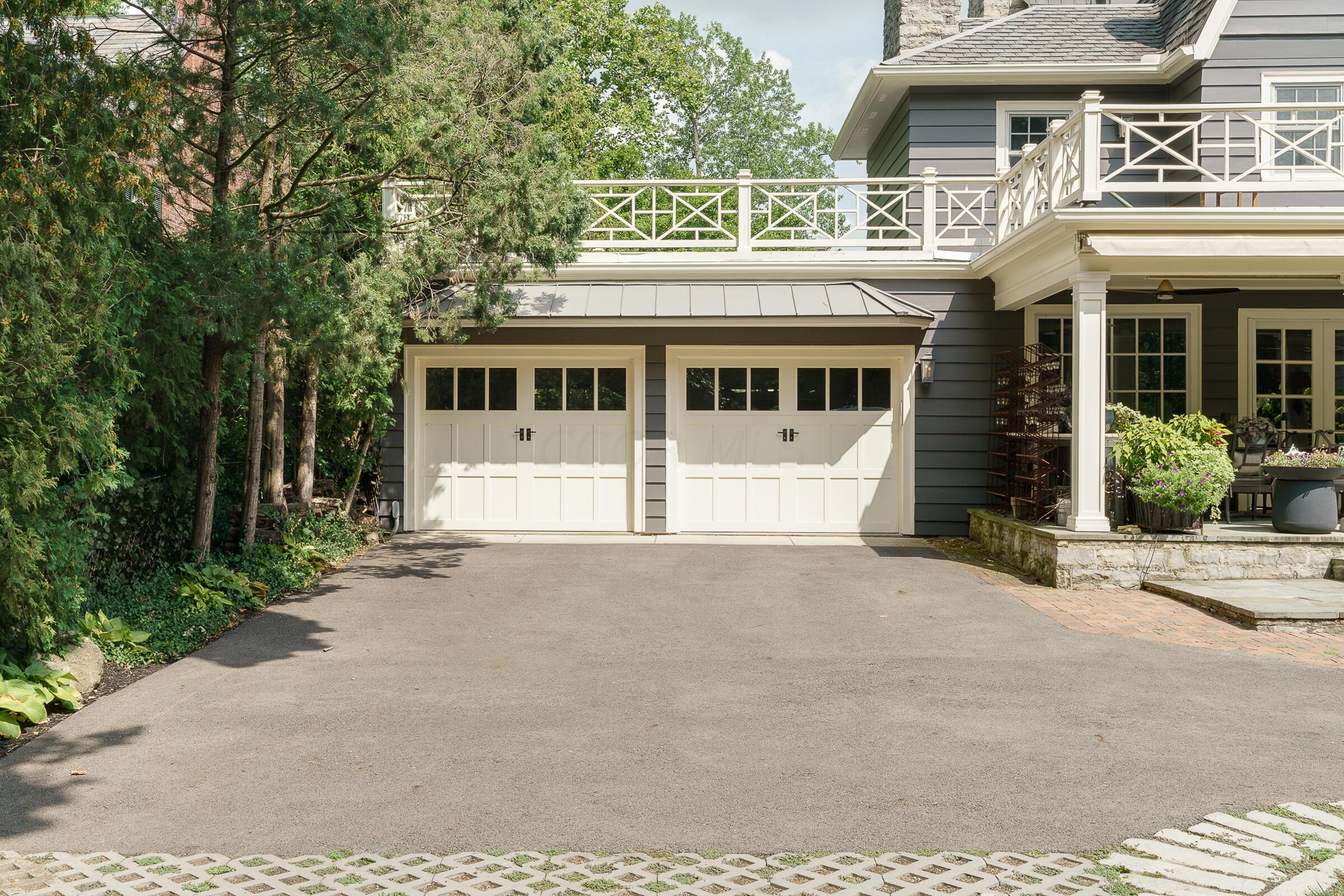 271 N Columbia Avenue