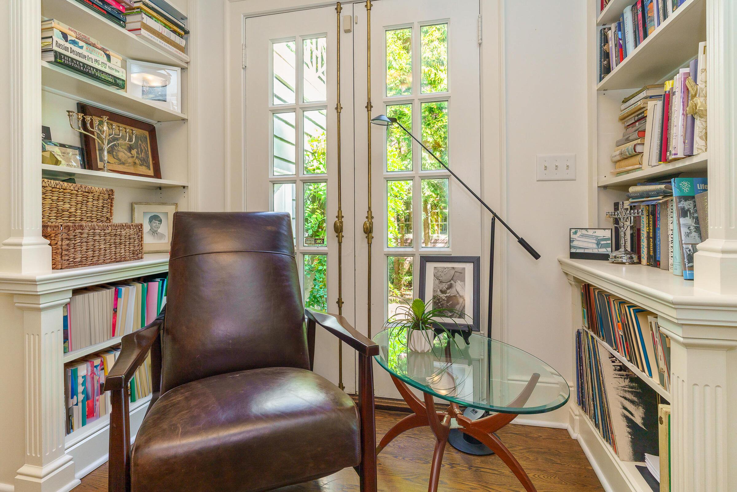 271 N Columbia Avenue