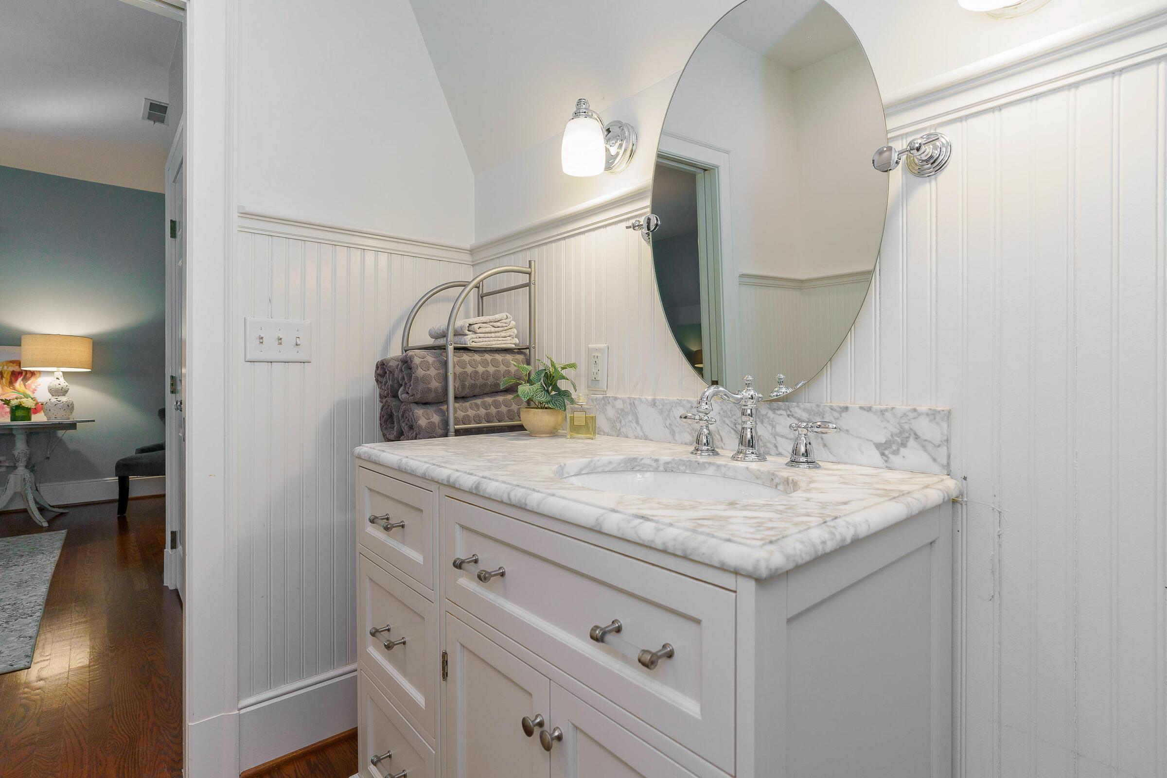 271 N Columbia Avenue