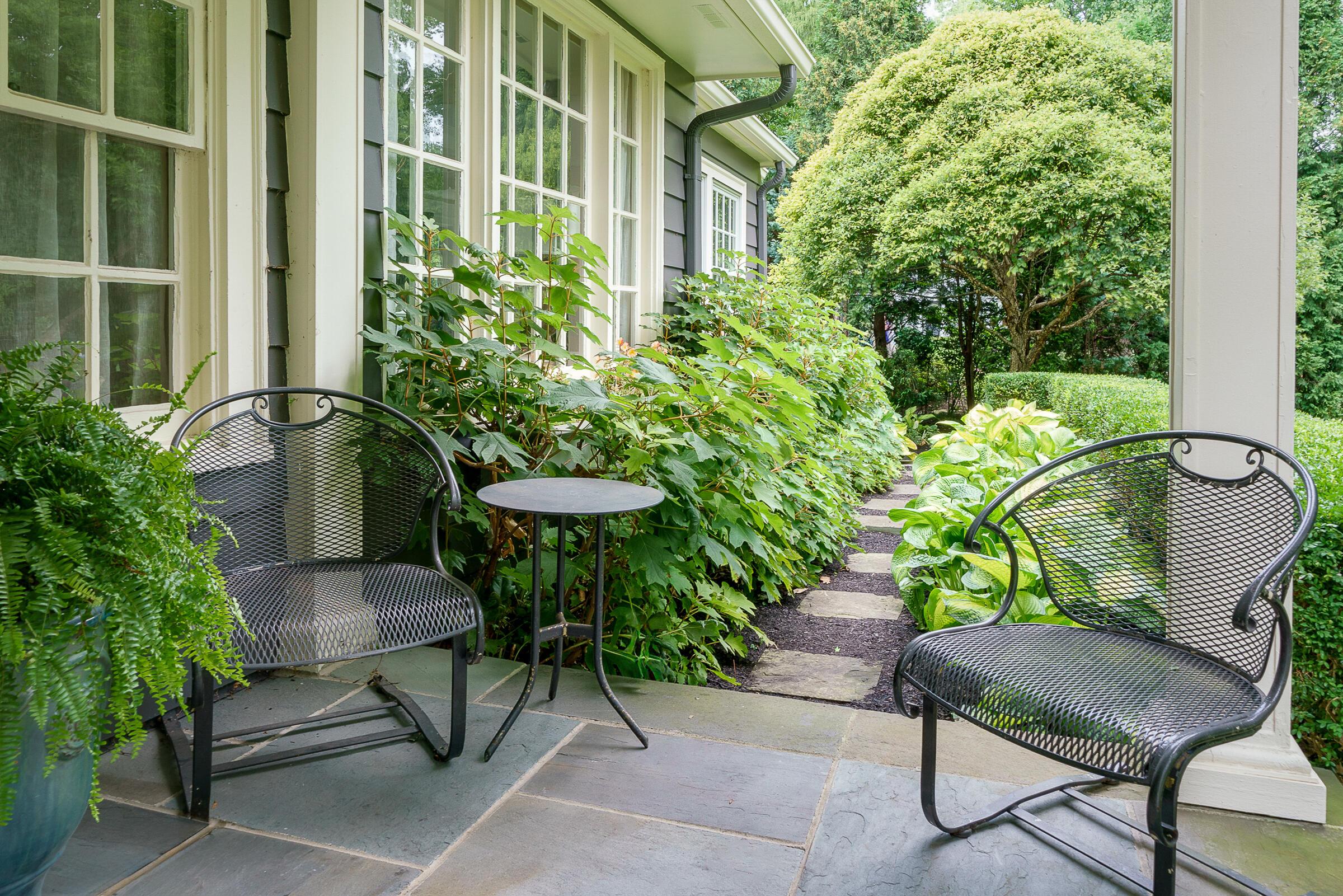 271 N Columbia Avenue