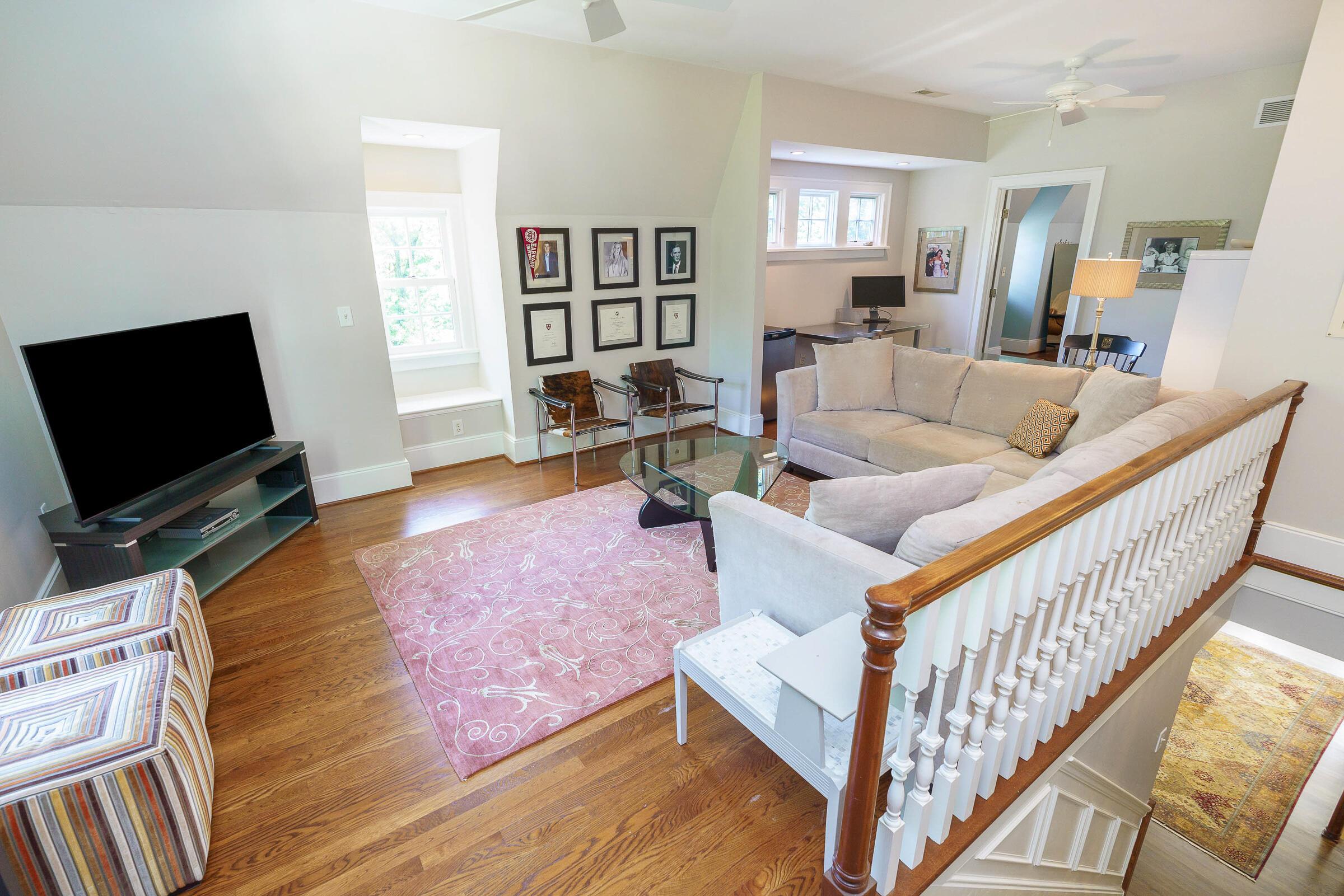 271 N Columbia Avenue