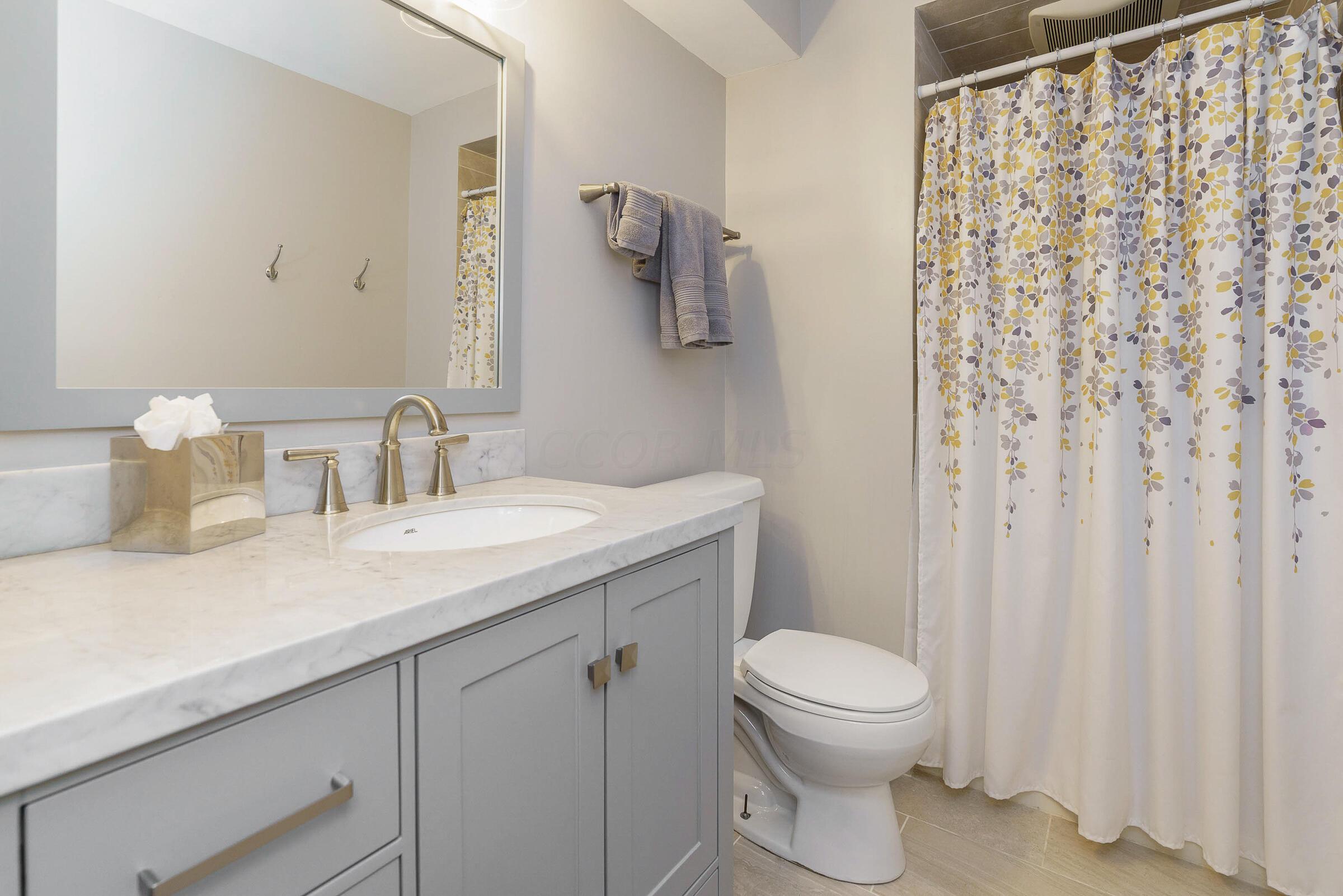 271 N Columbia Avenue