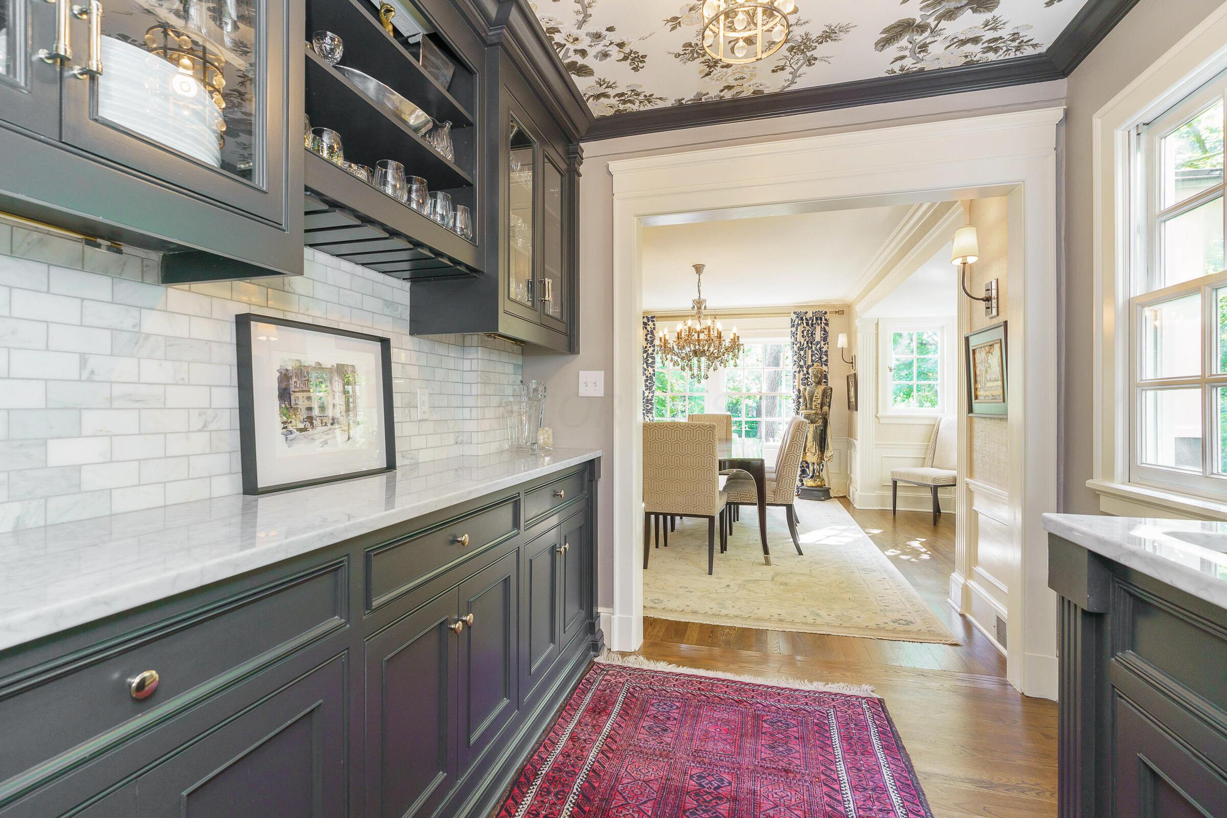 271 N Columbia Avenue