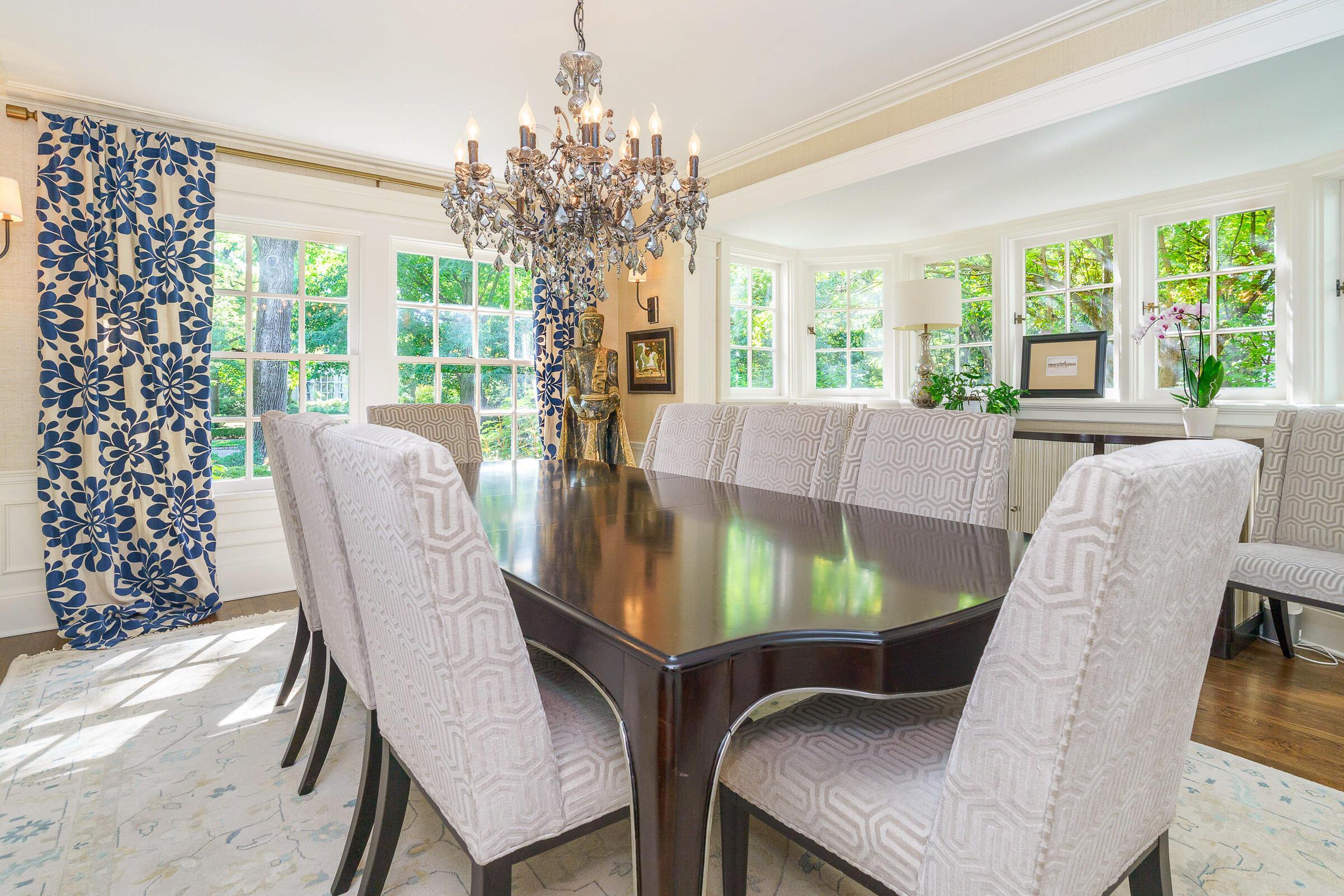 271 N Columbia Avenue